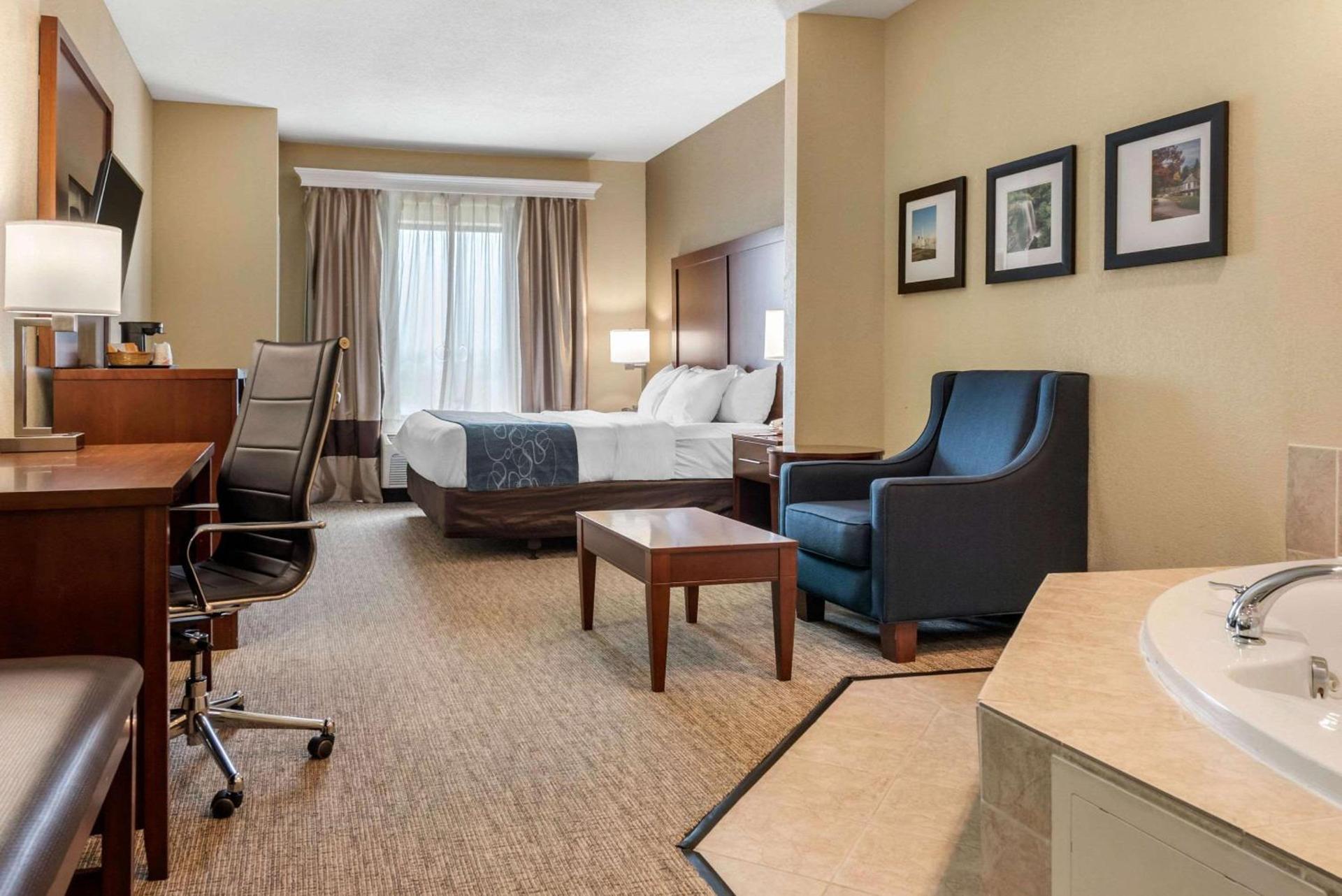 Comfort Suites Dayton-Wright Patterson photo 14