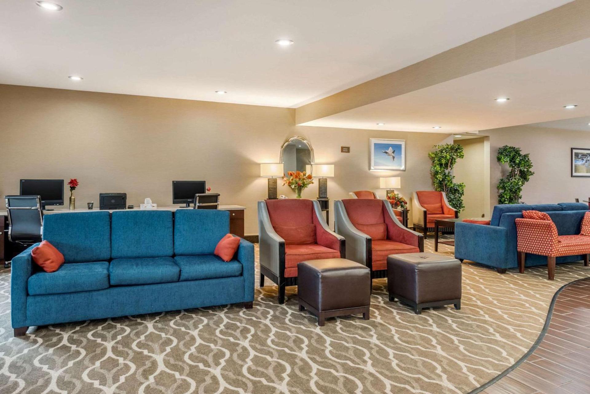Comfort Suites Dayton-Wright Patterson photo 5
