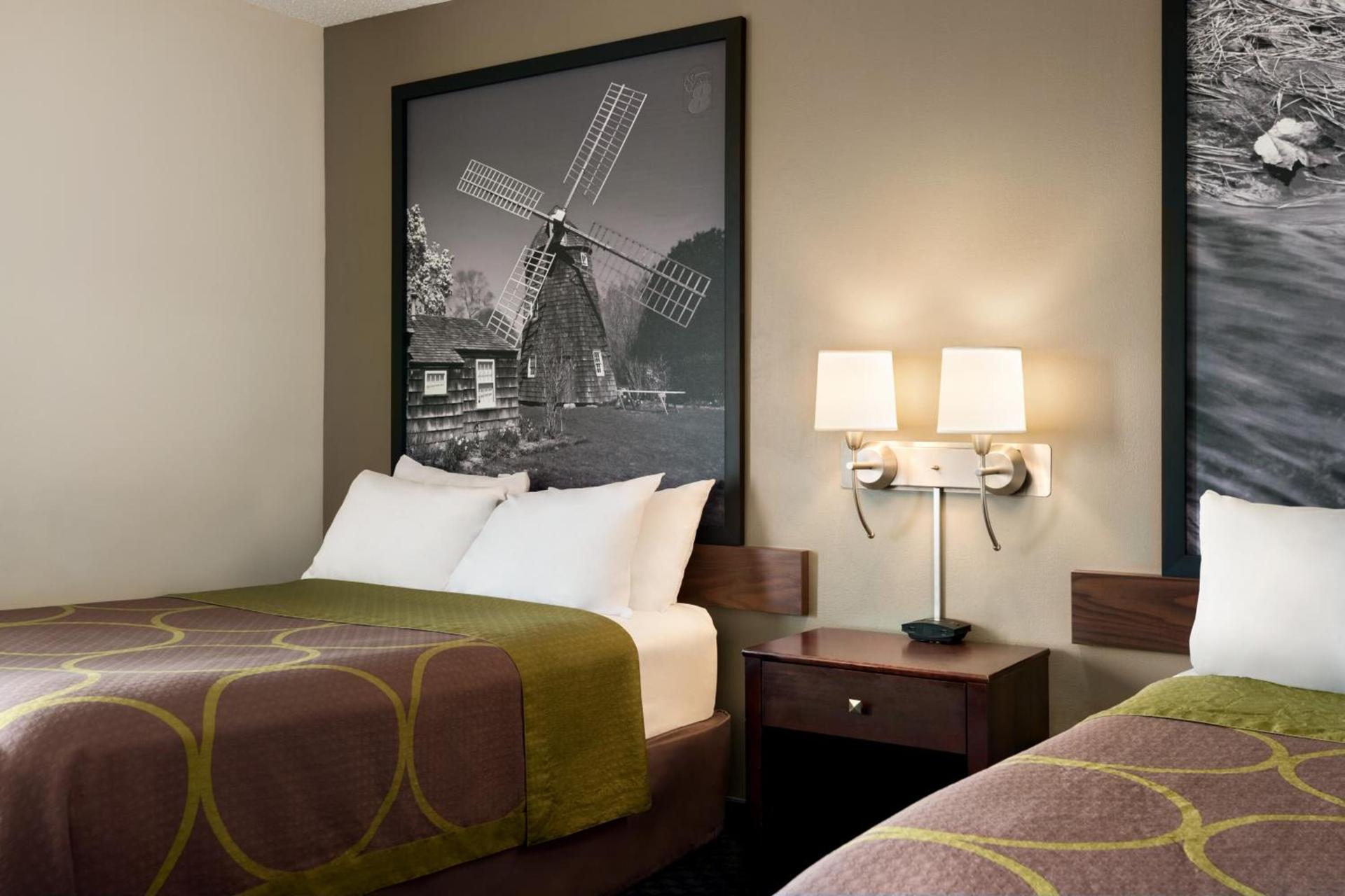 Super 8 by Wyndham Liverpool/Syracuse North Airport photo 24
