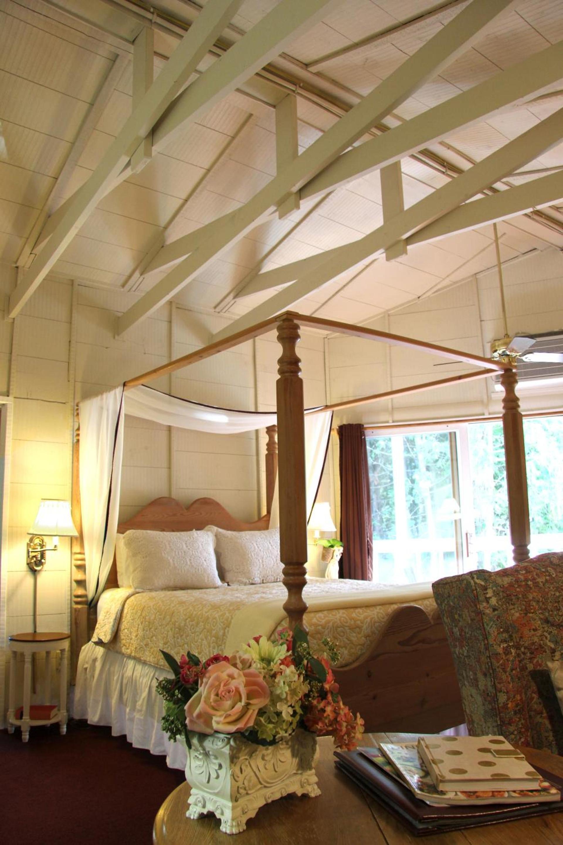 Eagle Harbor Inn photo 55