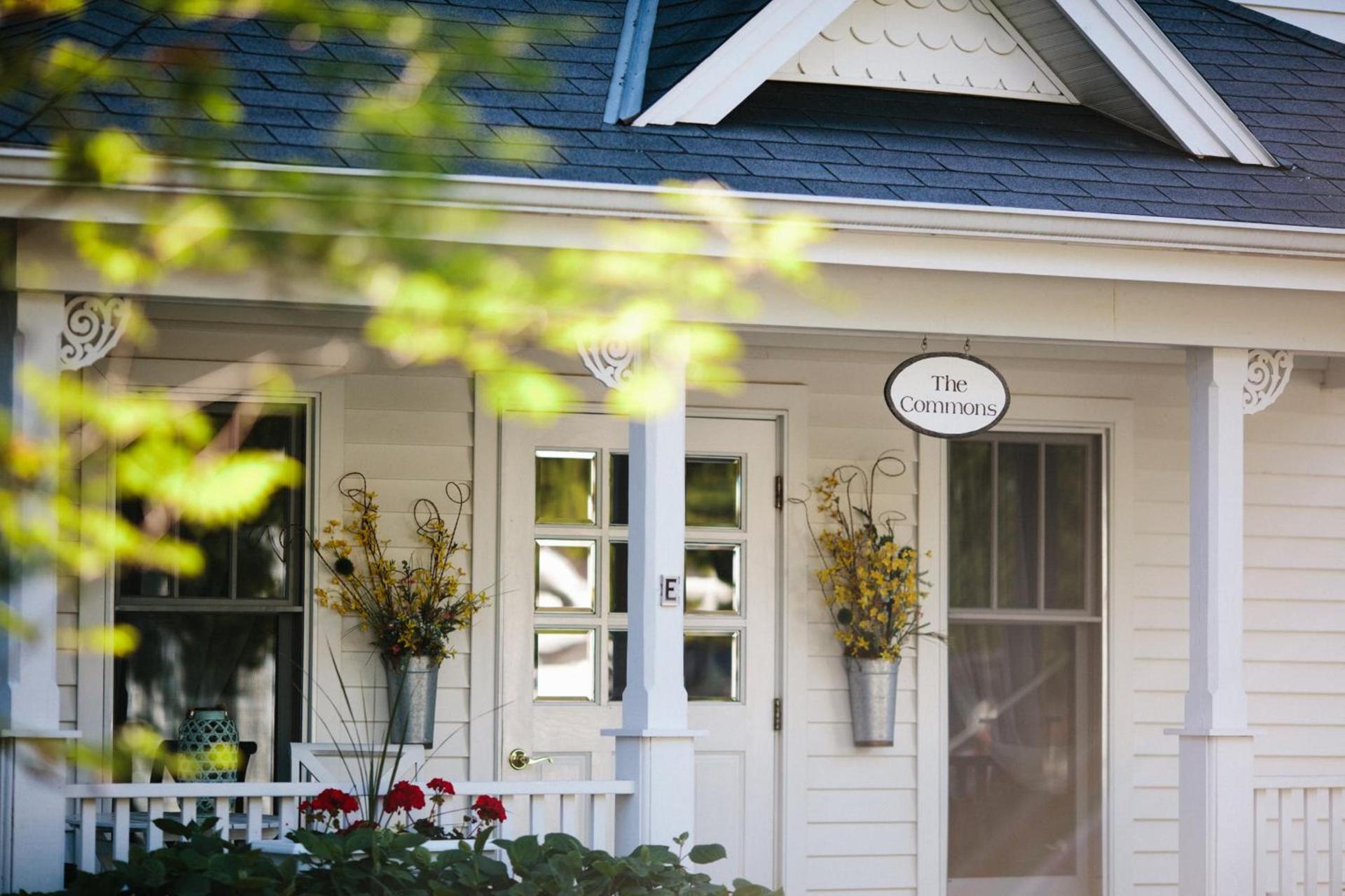 Eagle Harbor Inn photo 28
