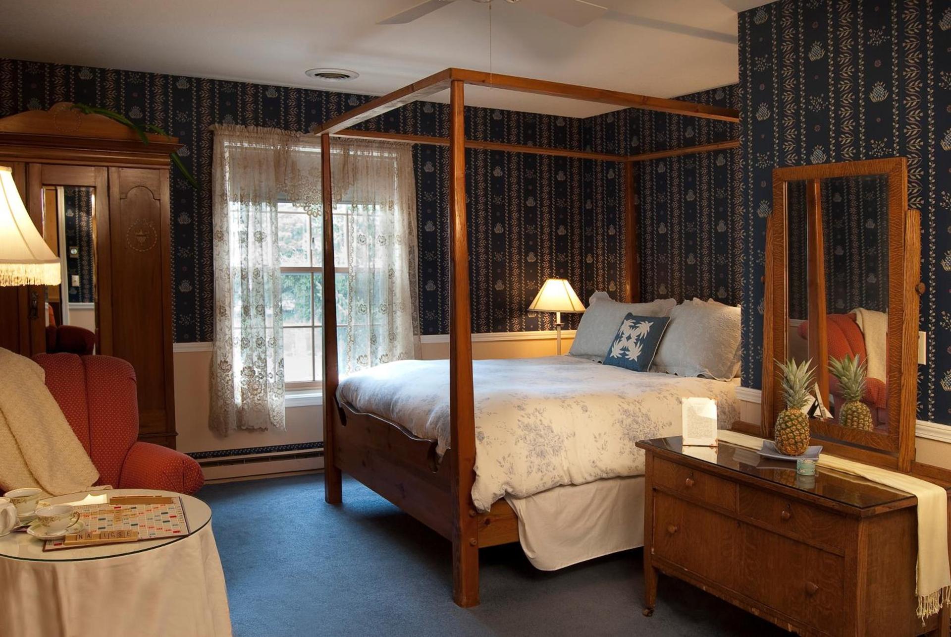 Eagle Harbor Inn photo 50