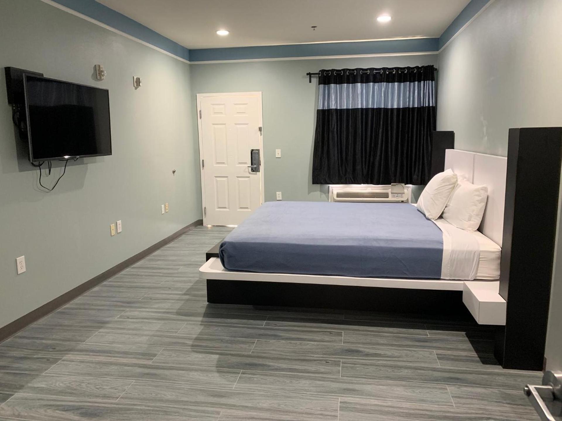 Crystal Suites photo 19