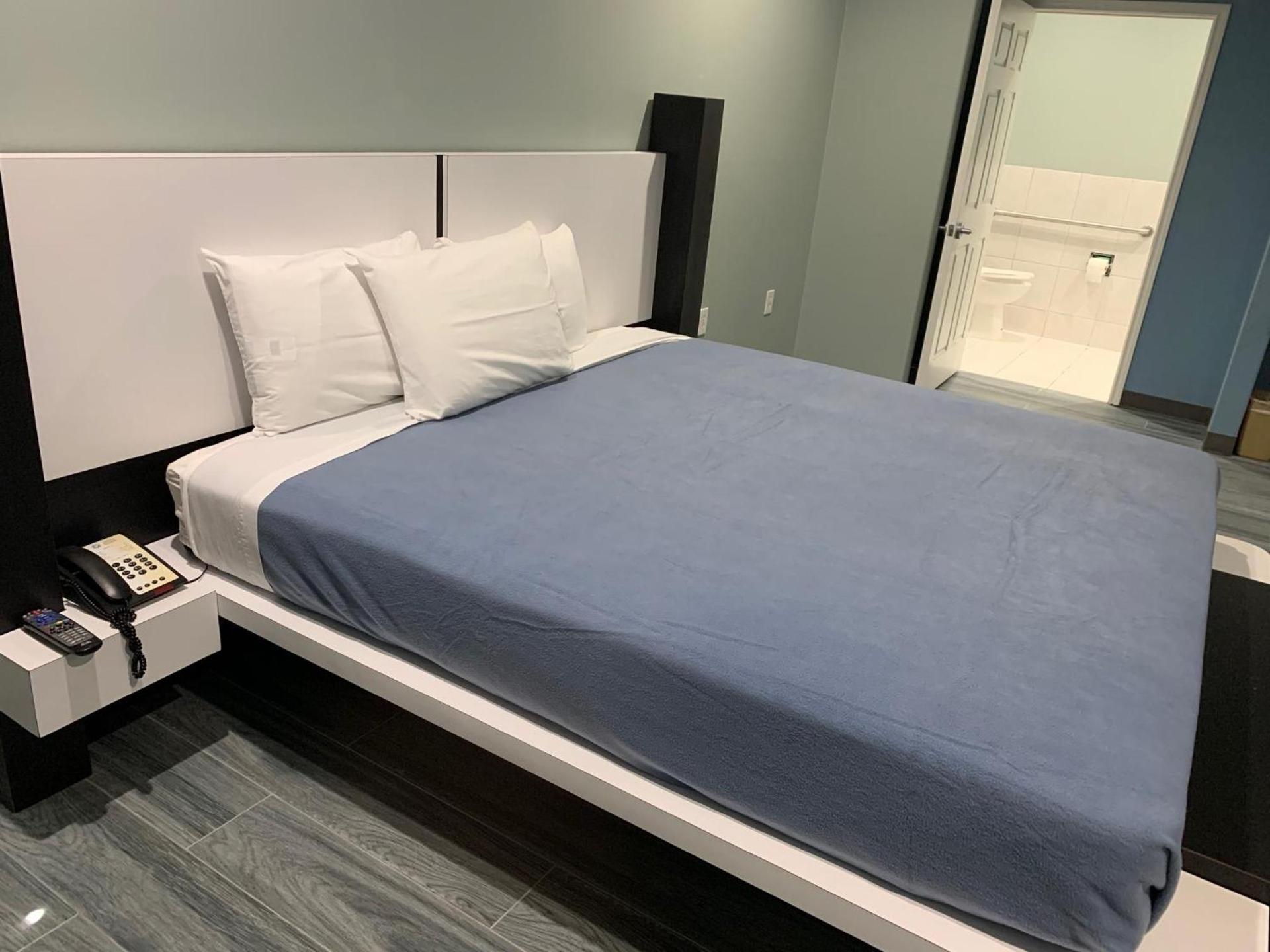 Crystal Suites photo 25