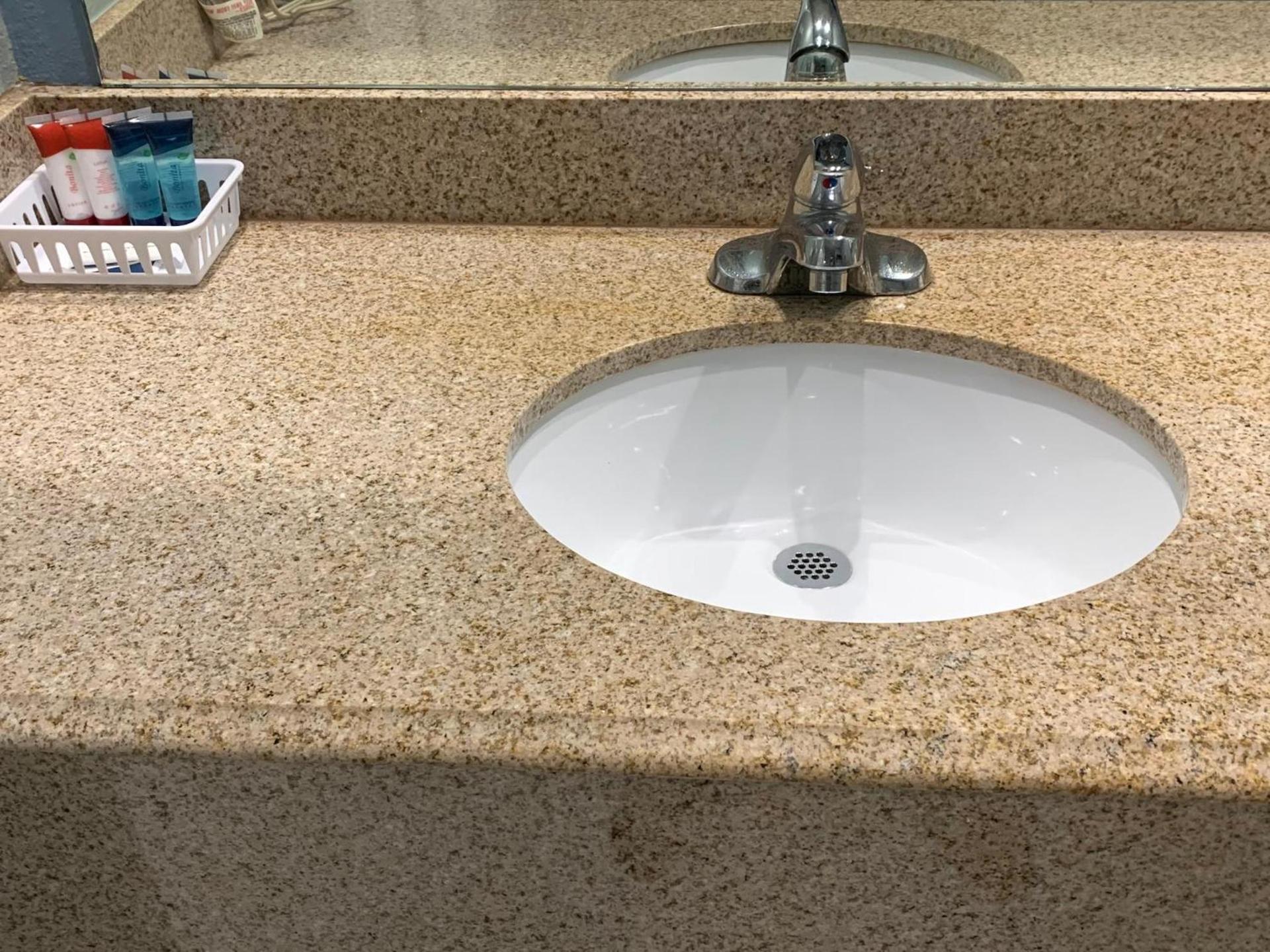 Crystal Suites photo 9