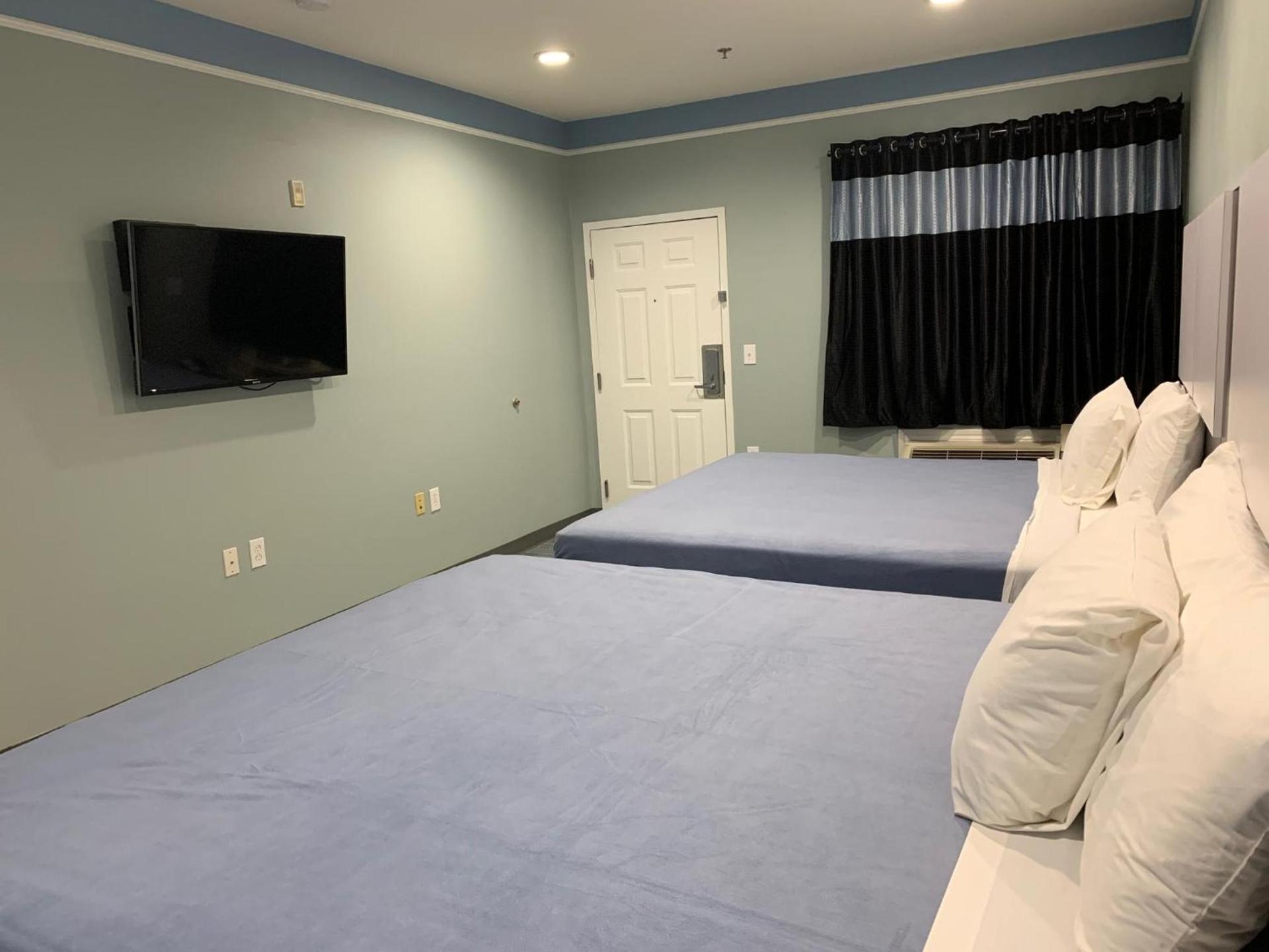 Crystal Suites photo 2