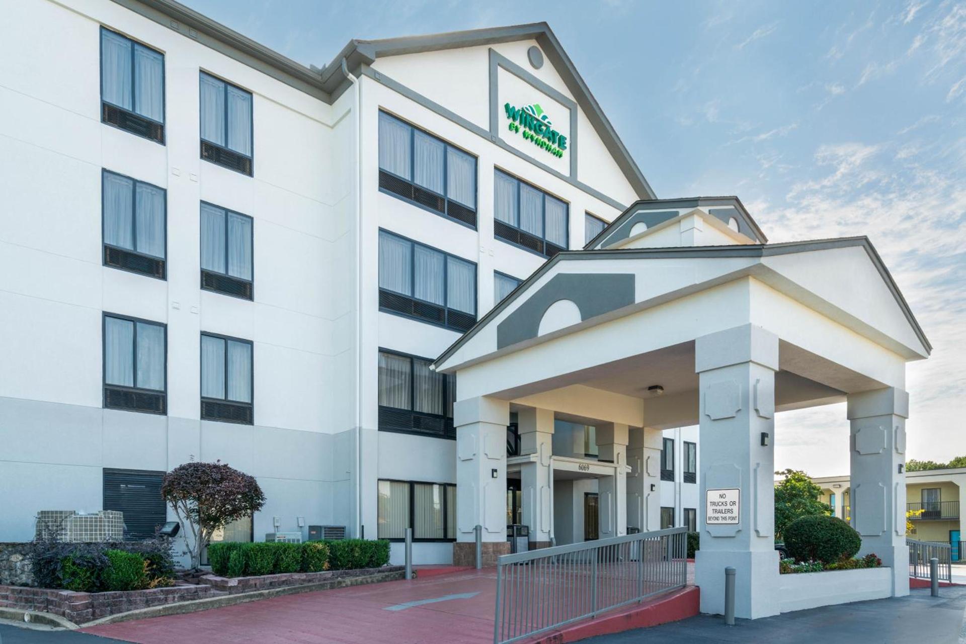 Wingate by Wyndham Memphis East photo 4