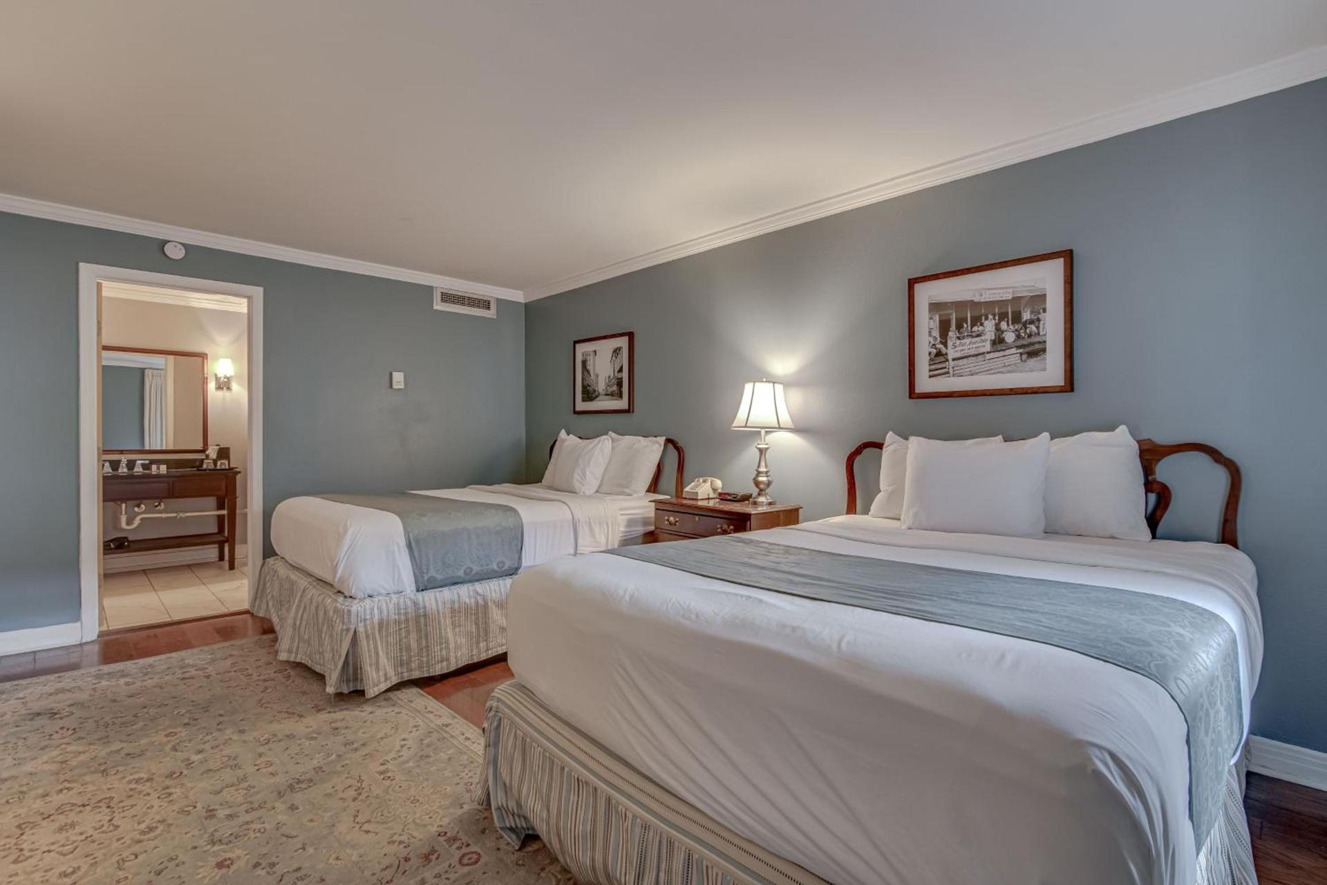 Malaga Inn photo 40