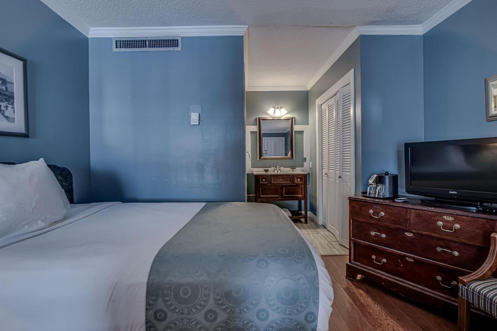Malaga Inn photo 29