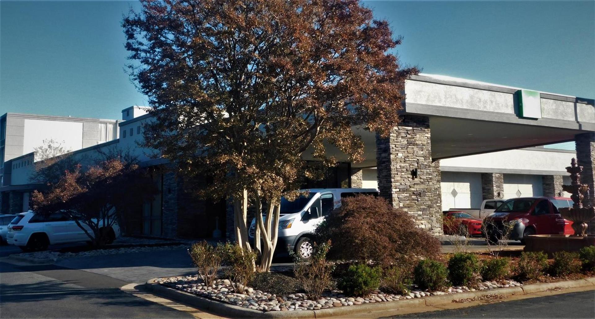 Wyndham Garden Greensboro photo 9