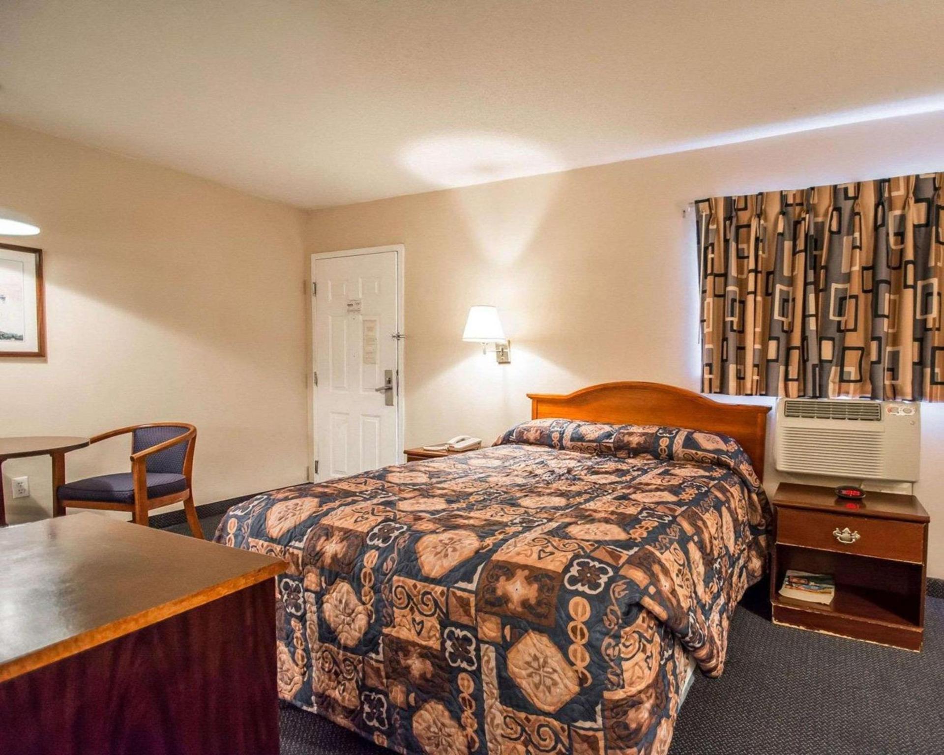 Tampa Bay Extended Stay - Airport photo 25