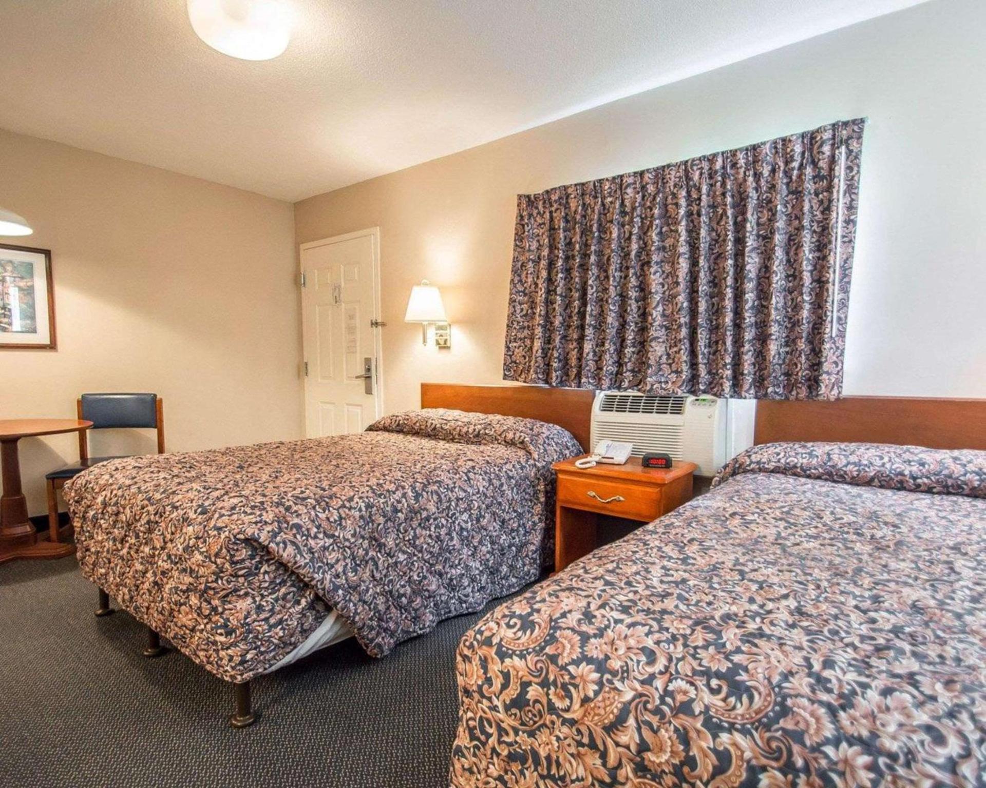 Tampa Bay Extended Stay - Airport photo 9