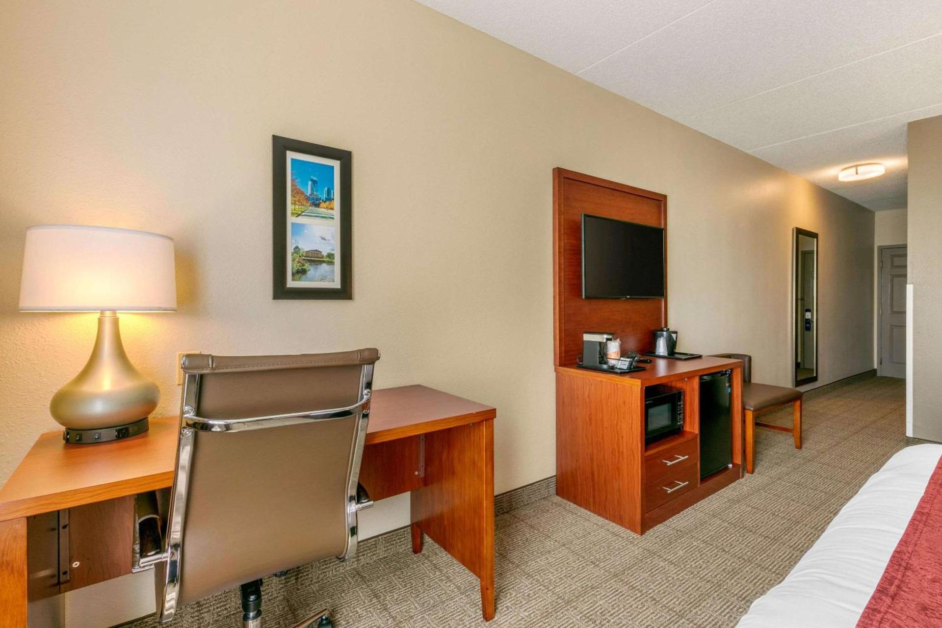Comfort Inn & Suites Nashville Franklin Cool Springs photo 15