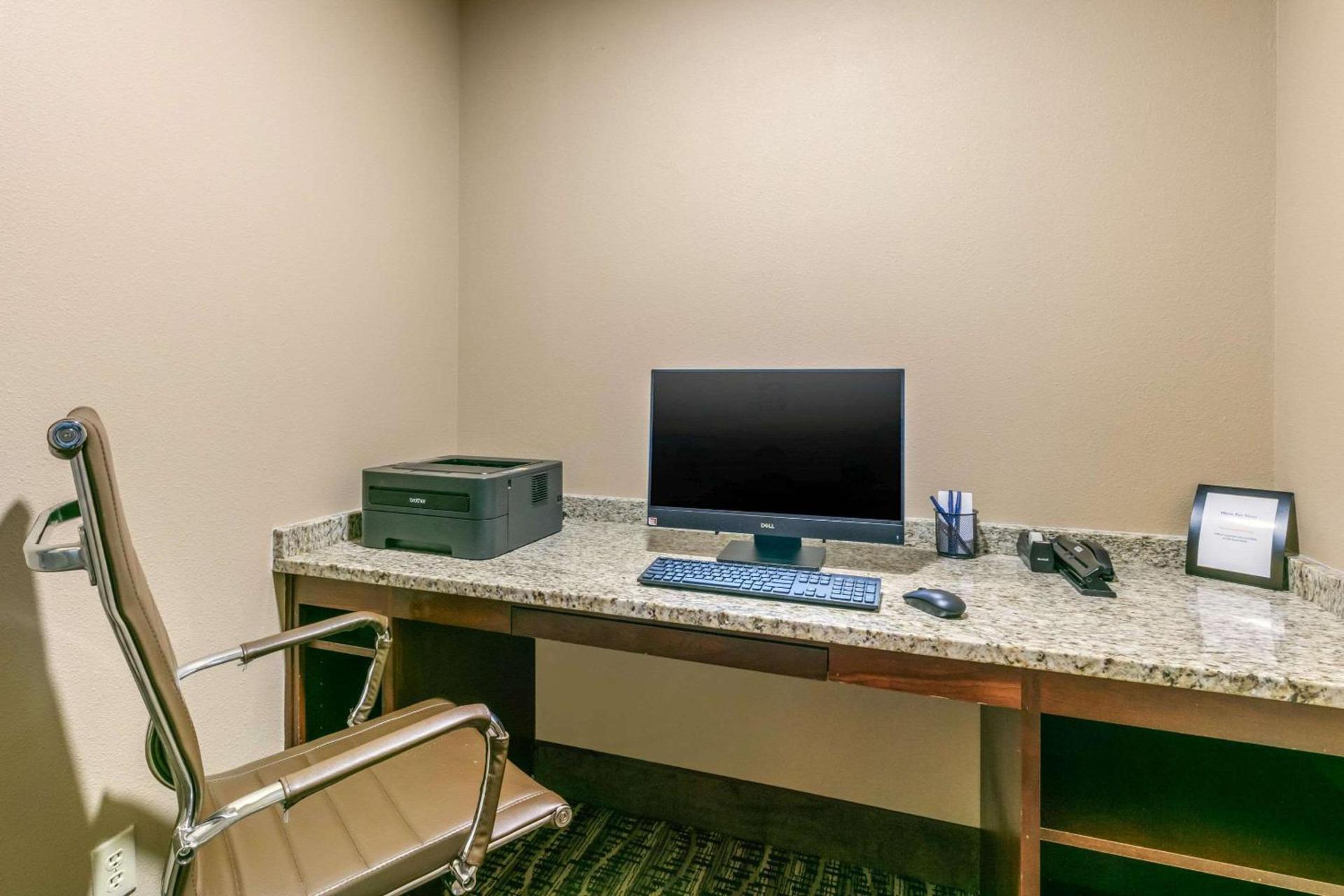 Comfort Inn & Suites Nashville Franklin Cool Springs photo 26