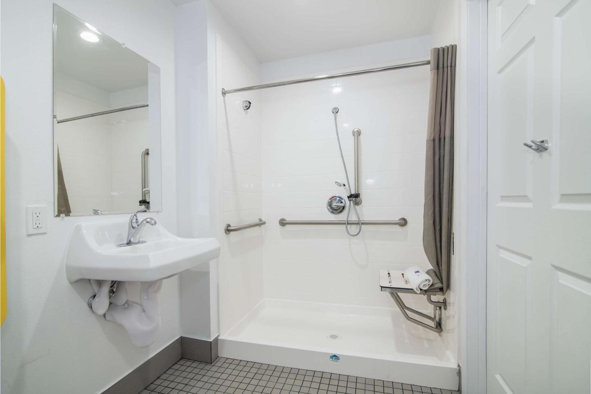 Motel 6 - Moreno Valley - Riverside March Air Base photo 25
