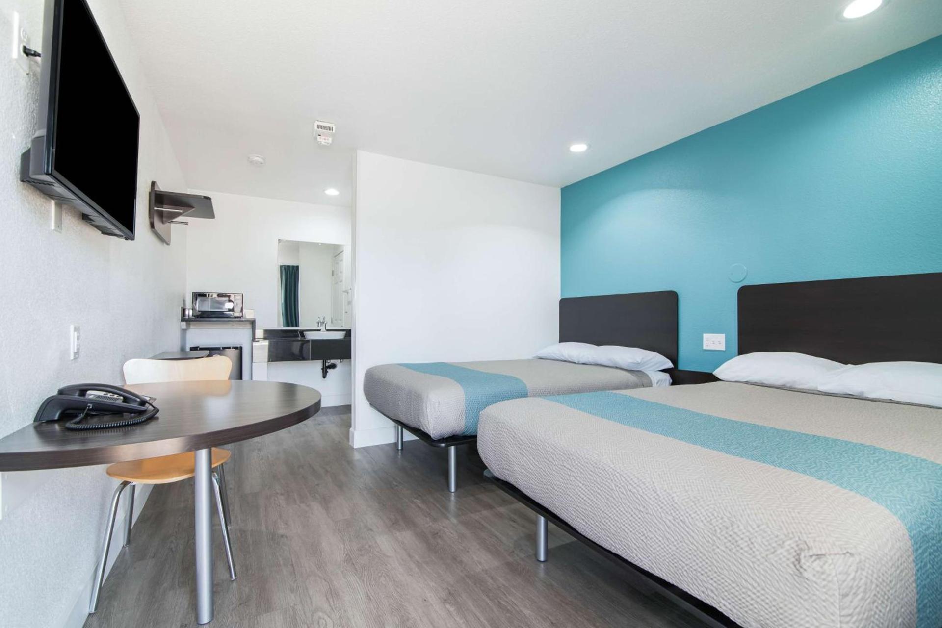 Motel 6 - Moreno Valley - Riverside March Air Base photo 22