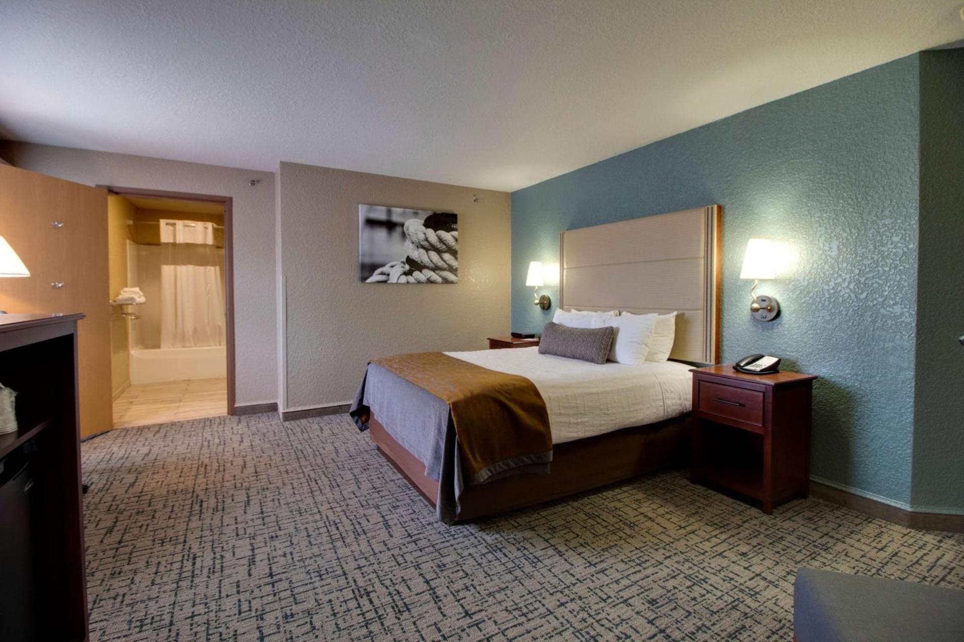 Best Western Harbour Pointe Lakefront photo 10