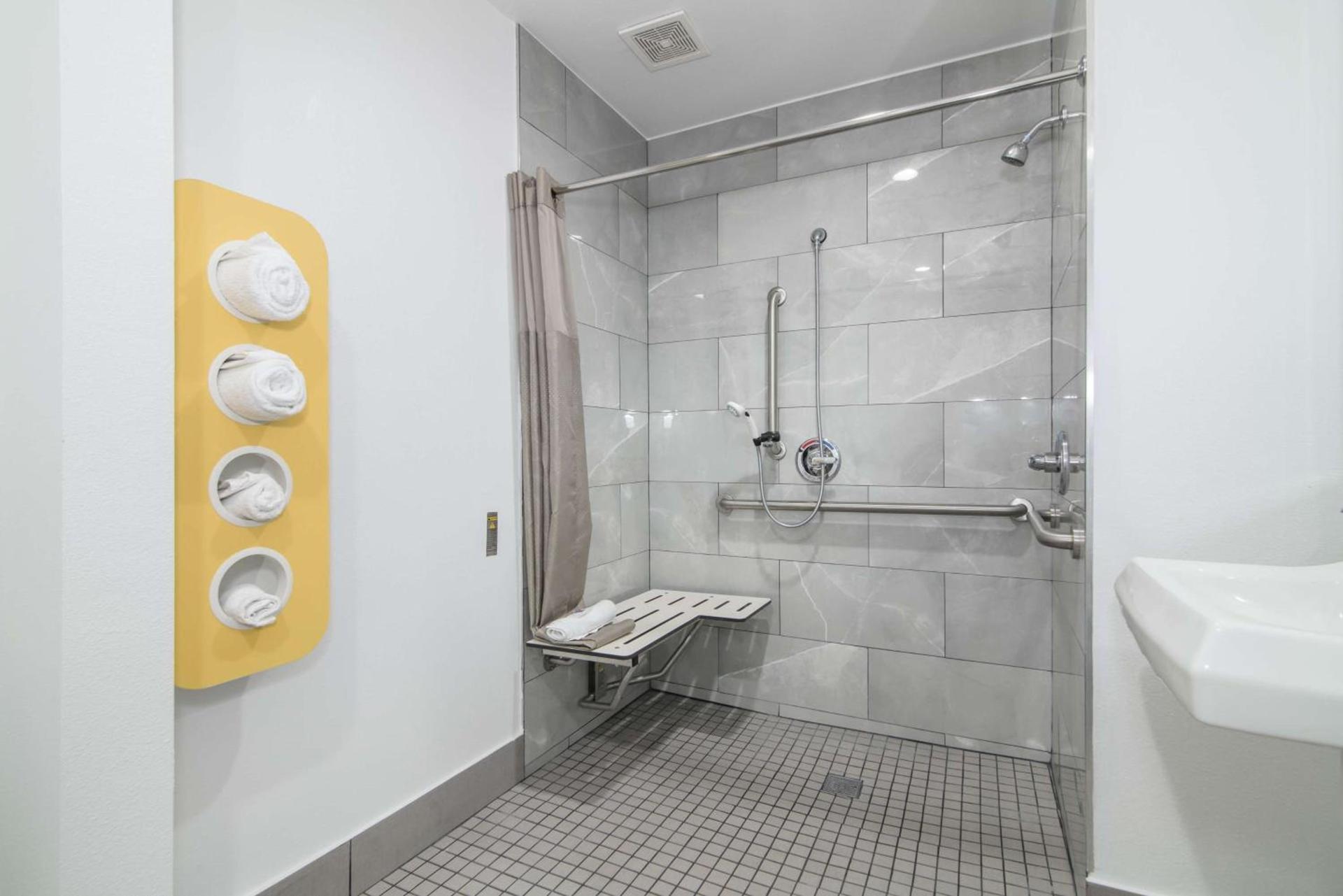 Motel 6 - Moreno Valley - Riverside March Air Base photo 15