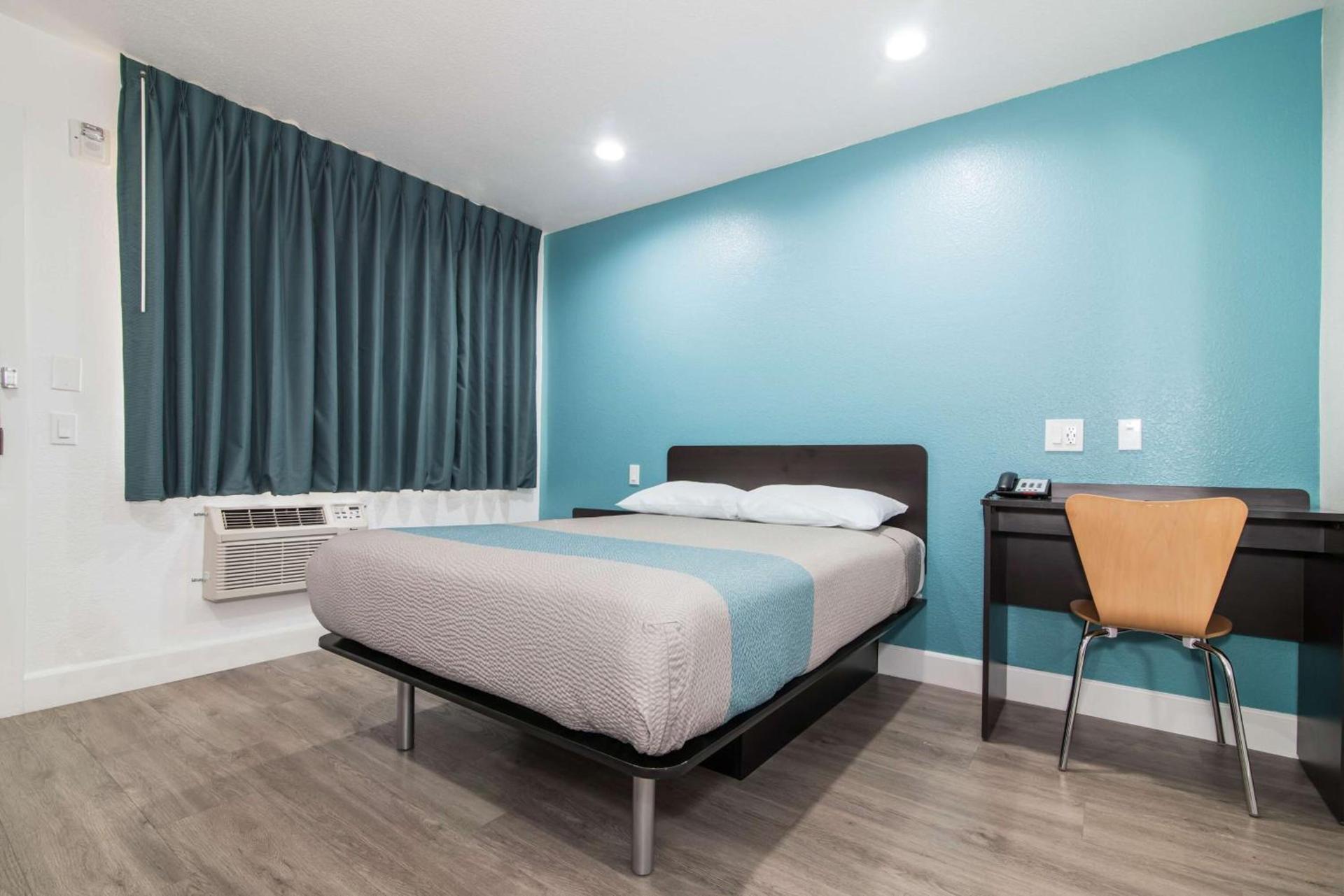 Motel 6 - Moreno Valley - Riverside March Air Base photo 11