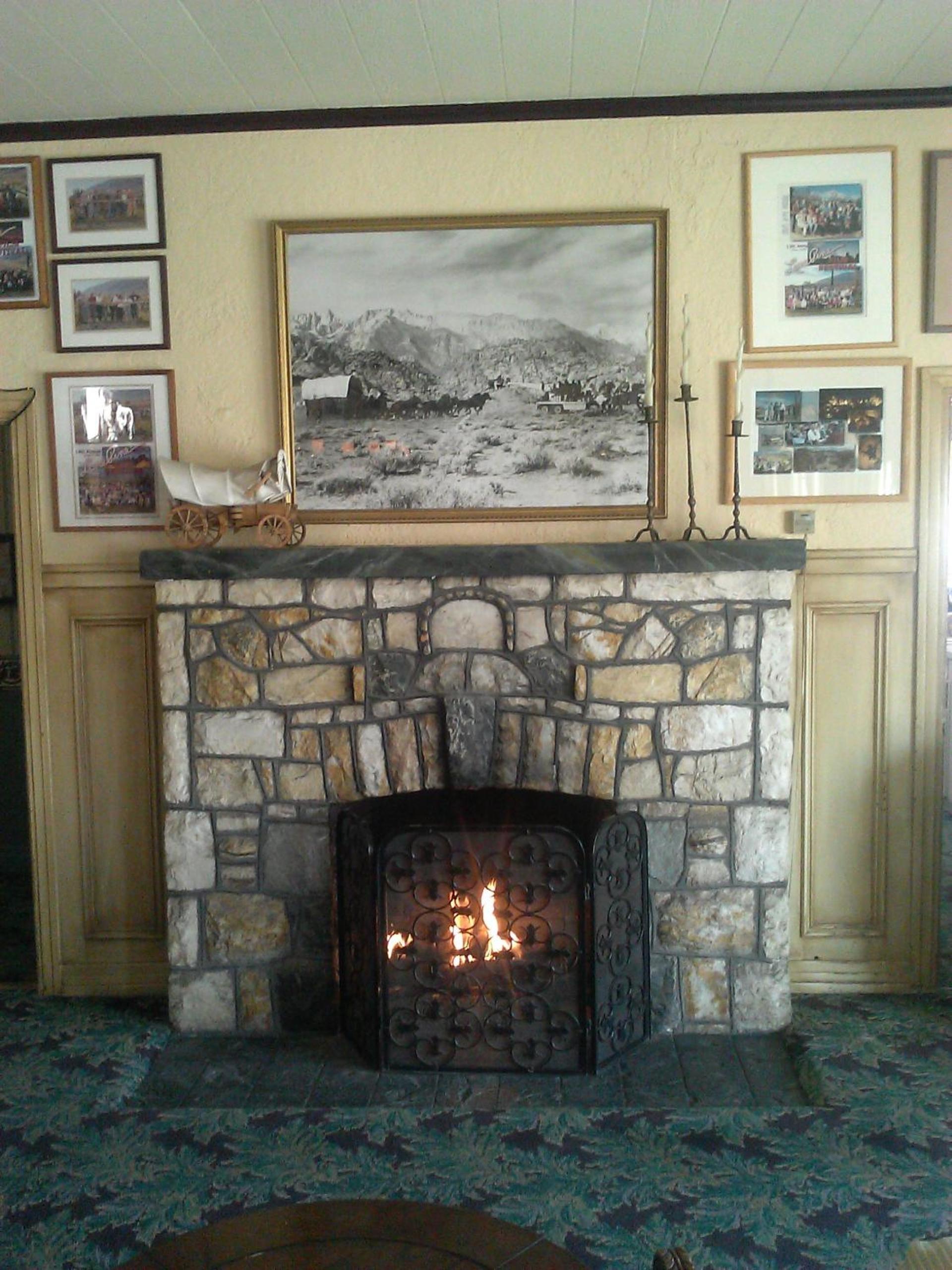 Dow Villa Motel photo 8