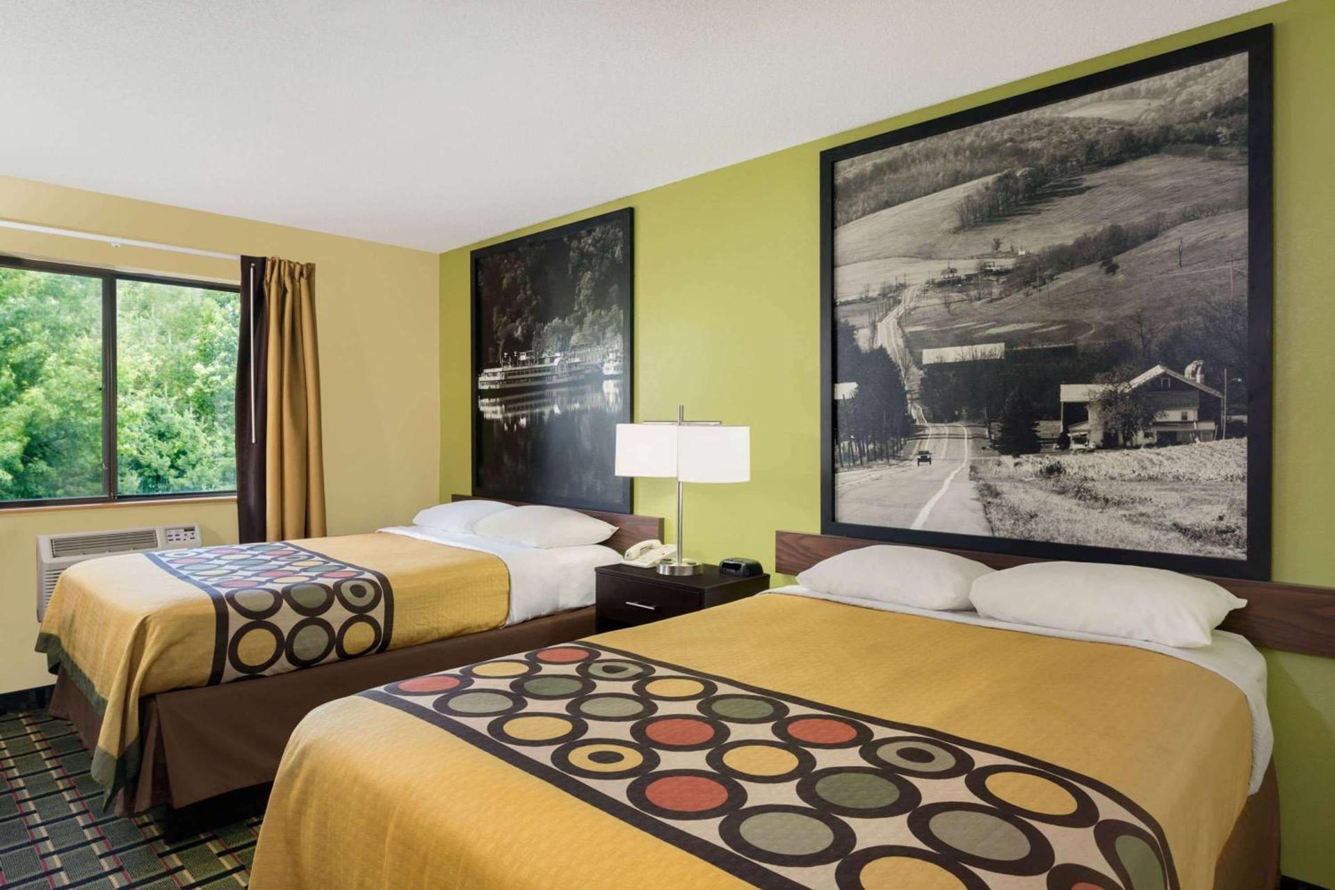 Super 8 by Wyndham Marietta photo 19