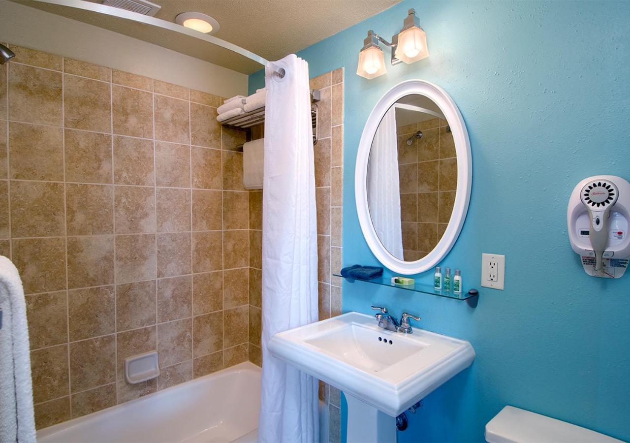 Palm Pavilion Inn photo 10