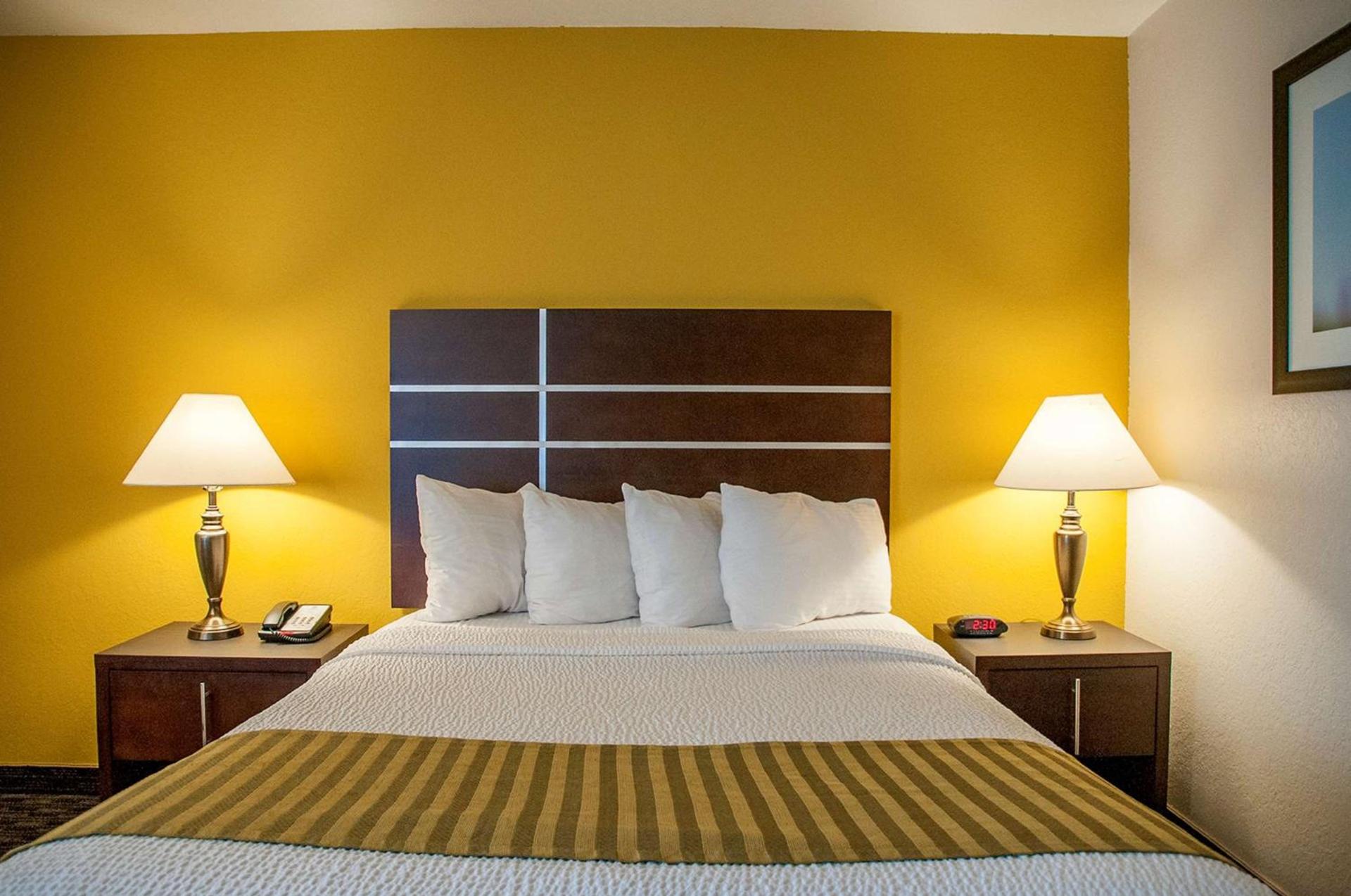 Best Western Village Inn photo 33