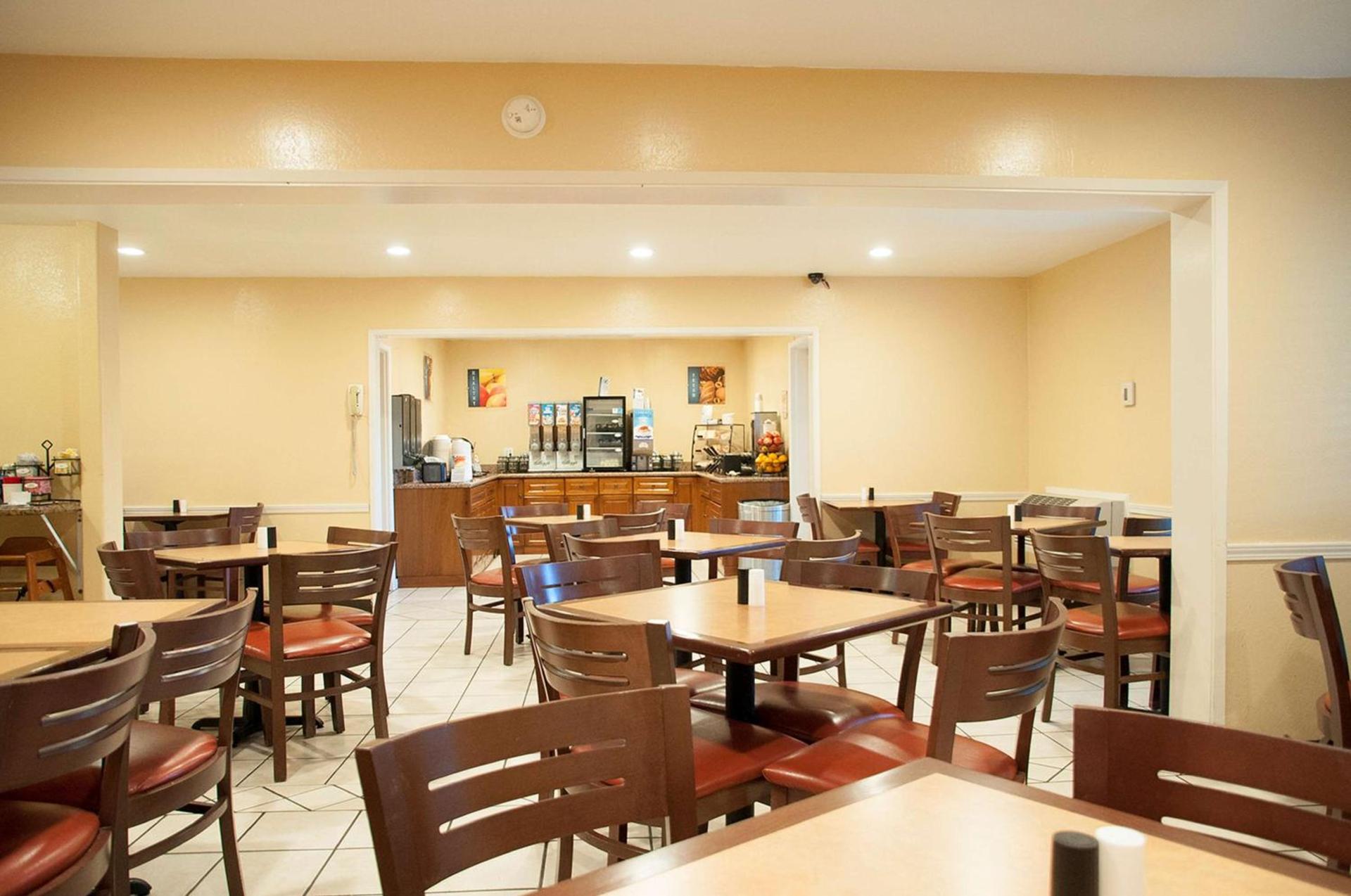 Best Western Village Inn photo 3
