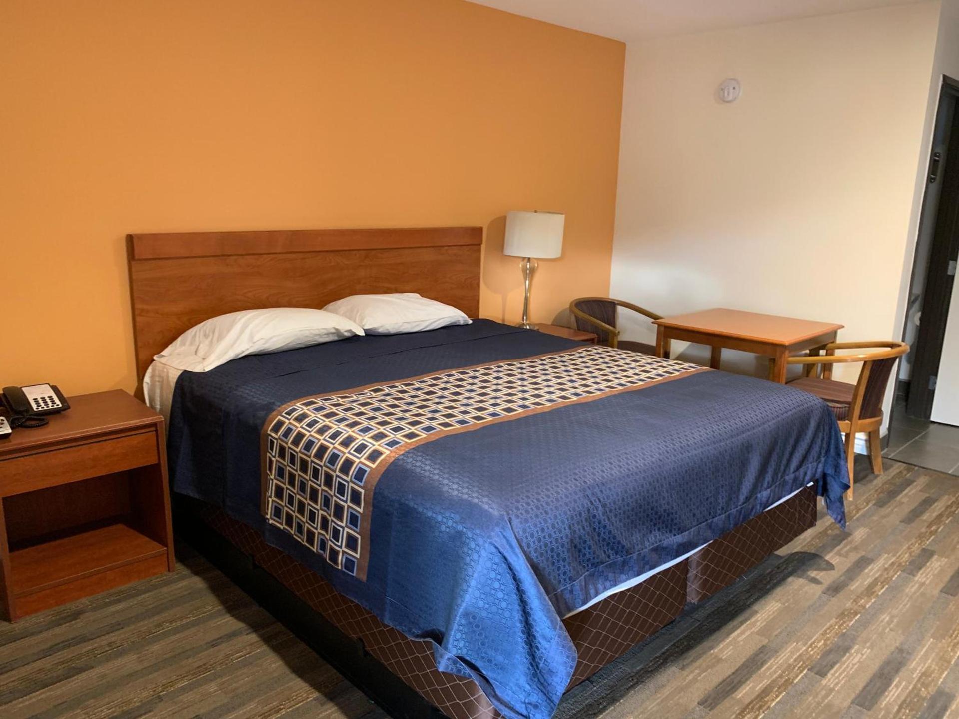 Desert Inn Motel photo 5