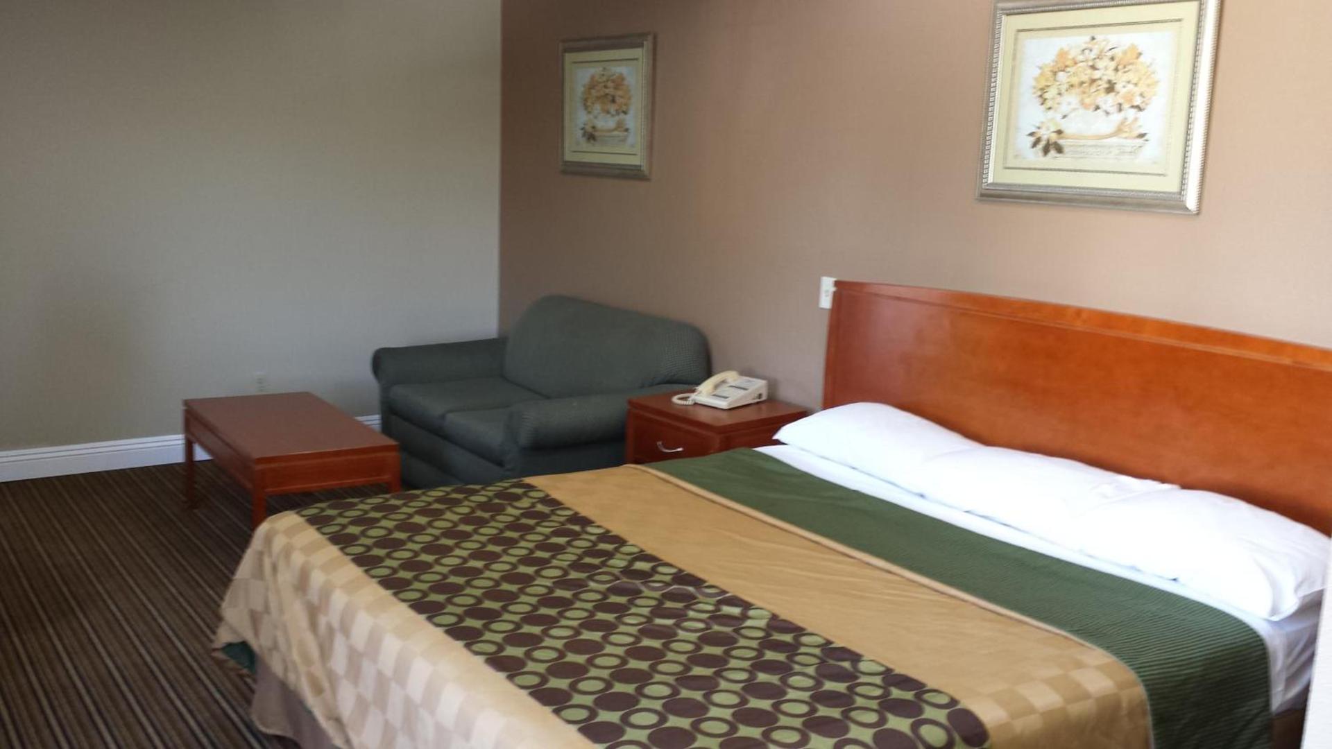 Regency Hotel - Moreno Valley photo 9