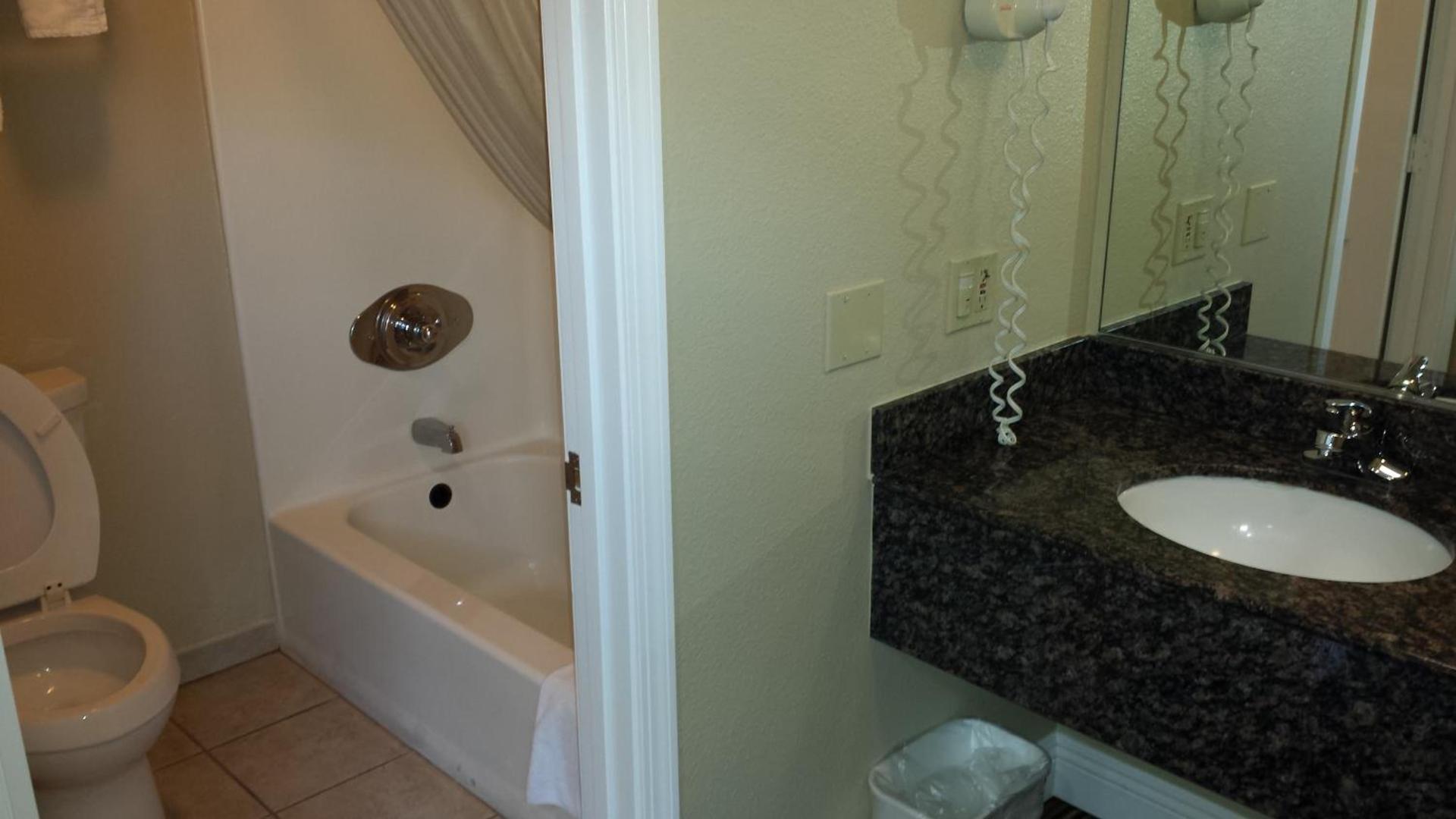 Regency Hotel - Moreno Valley photo 13