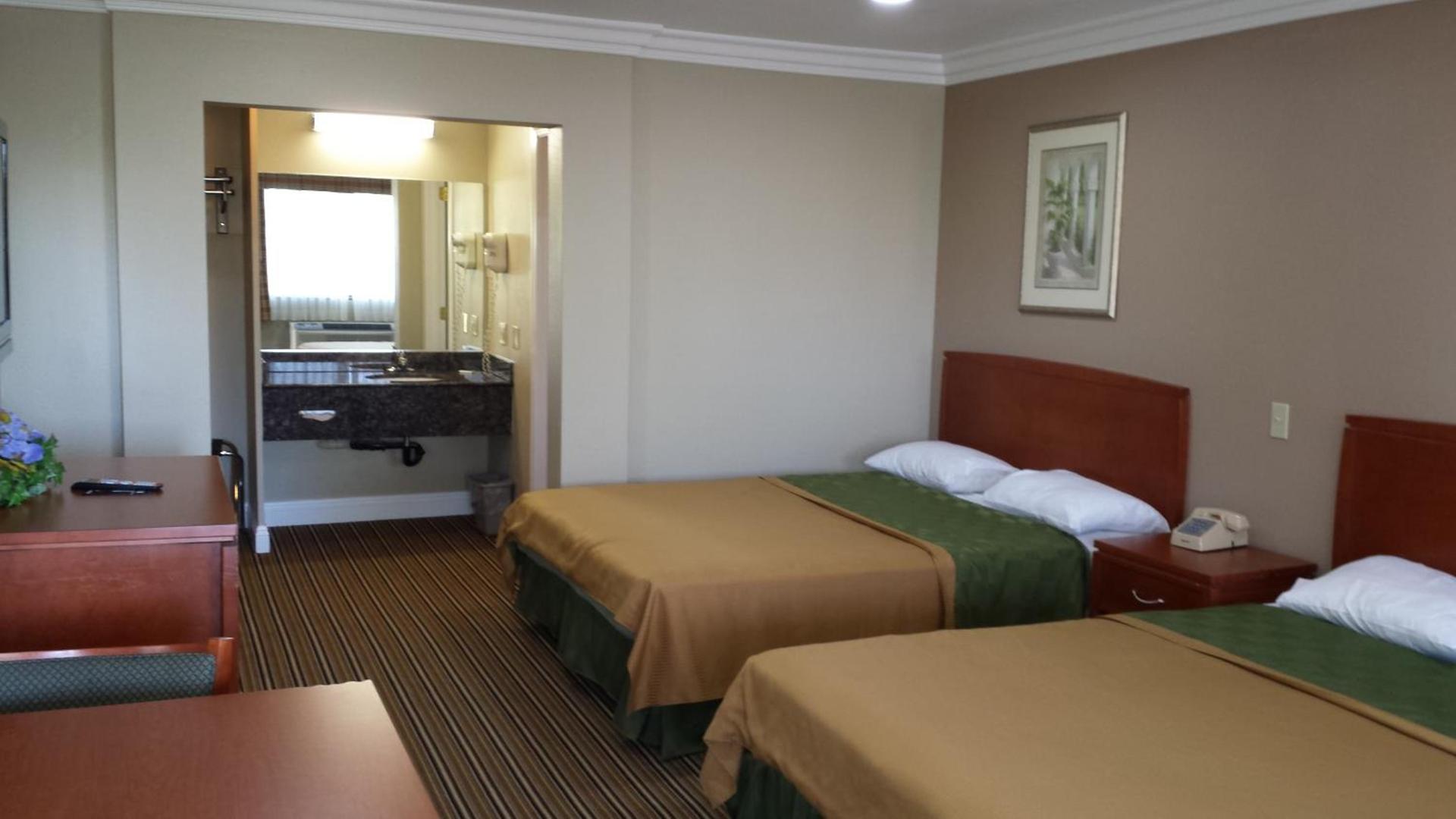 Regency Hotel - Moreno Valley photo 5