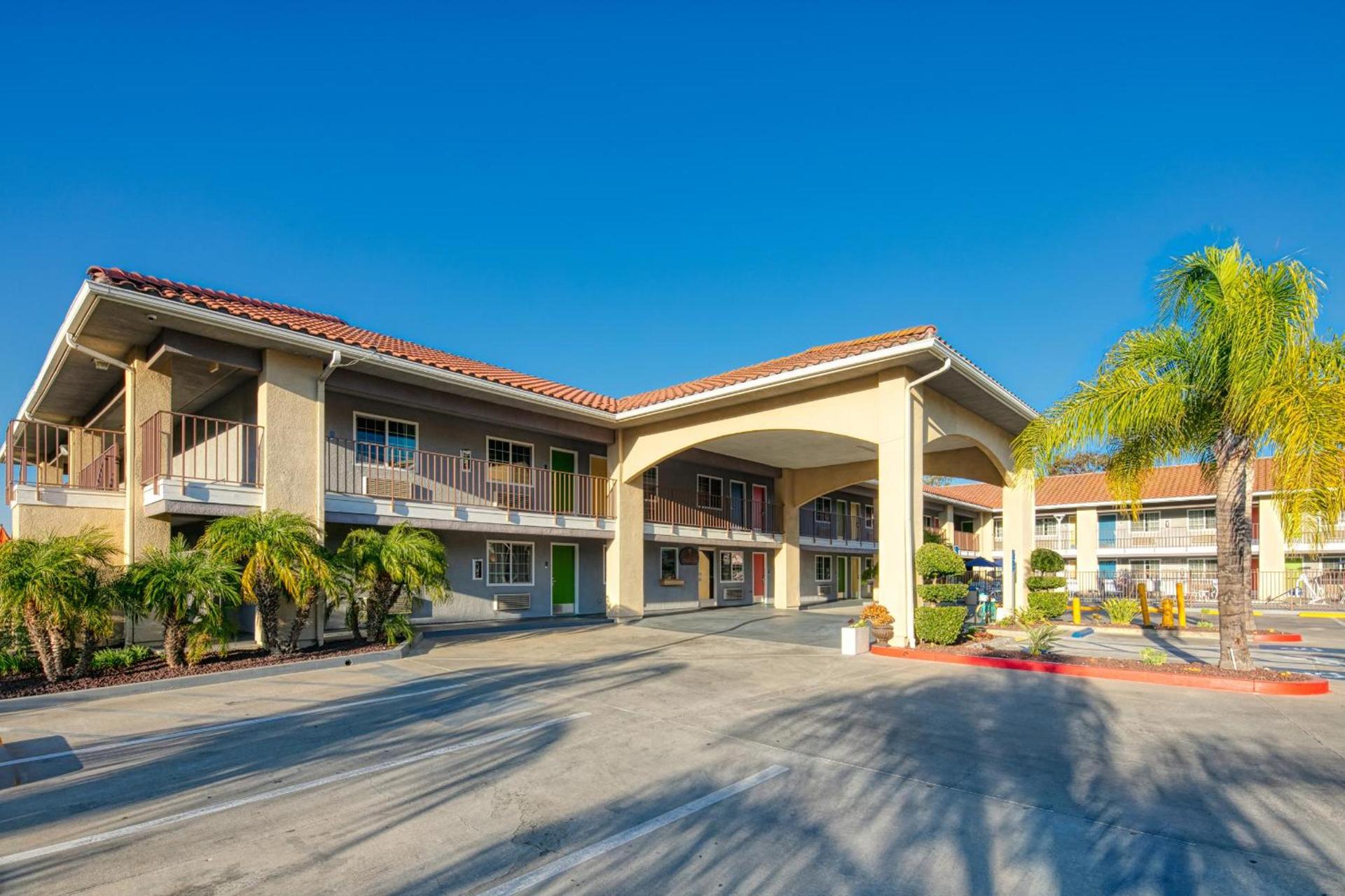 Signature Temecula — hotel in Temecula