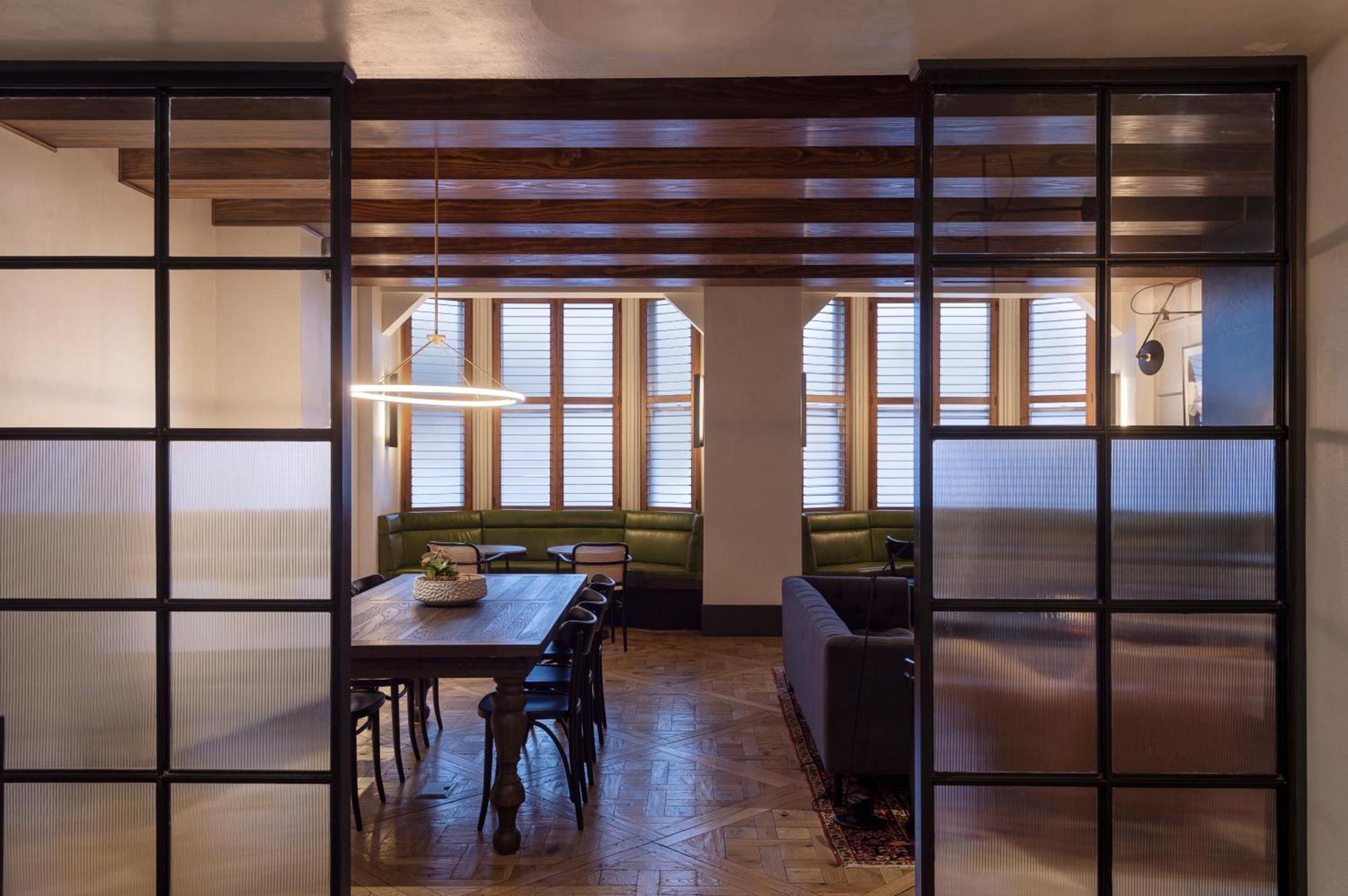 ROOST Rittenhouse photo 2