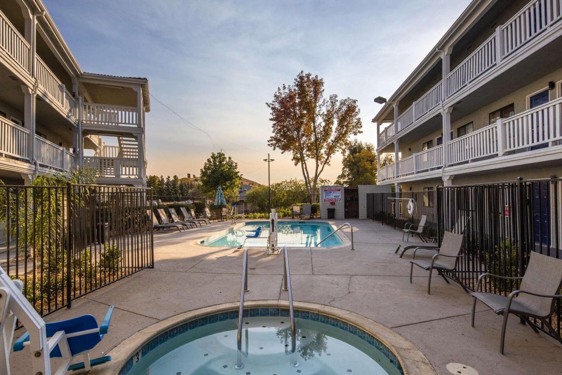 SureStay Hotel by Best Western Fairfield Napa Valley photo 2