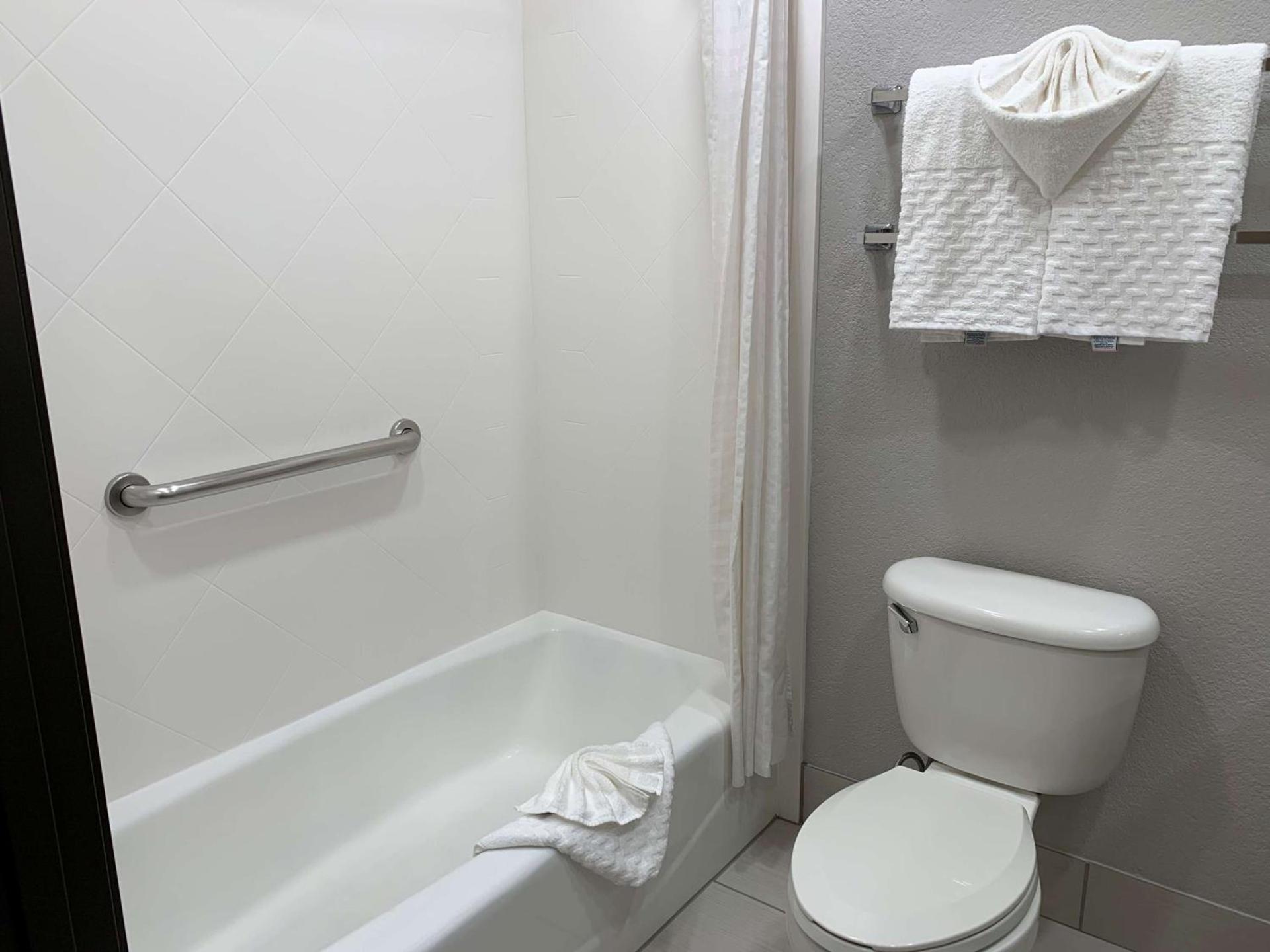 Best Western Plus Oklahoma City Yukon photo 13