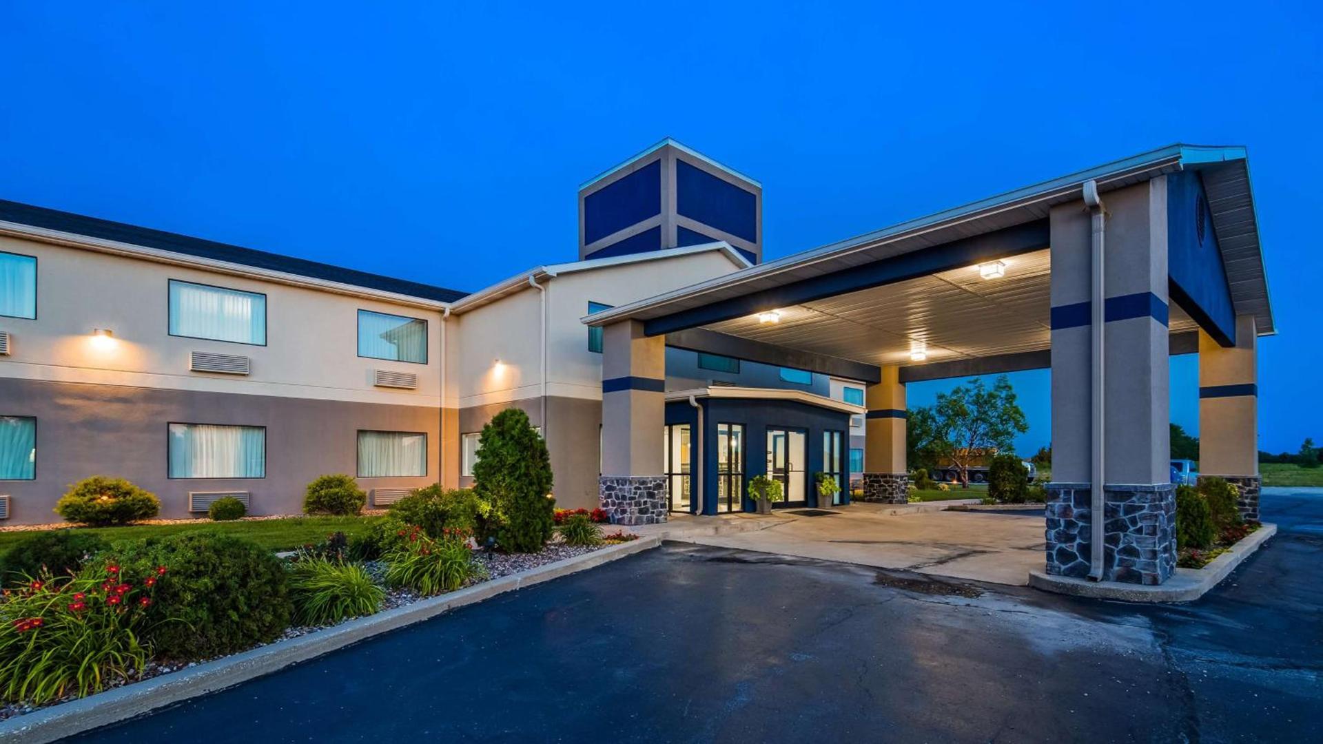 Best Western Brookfield photo 1