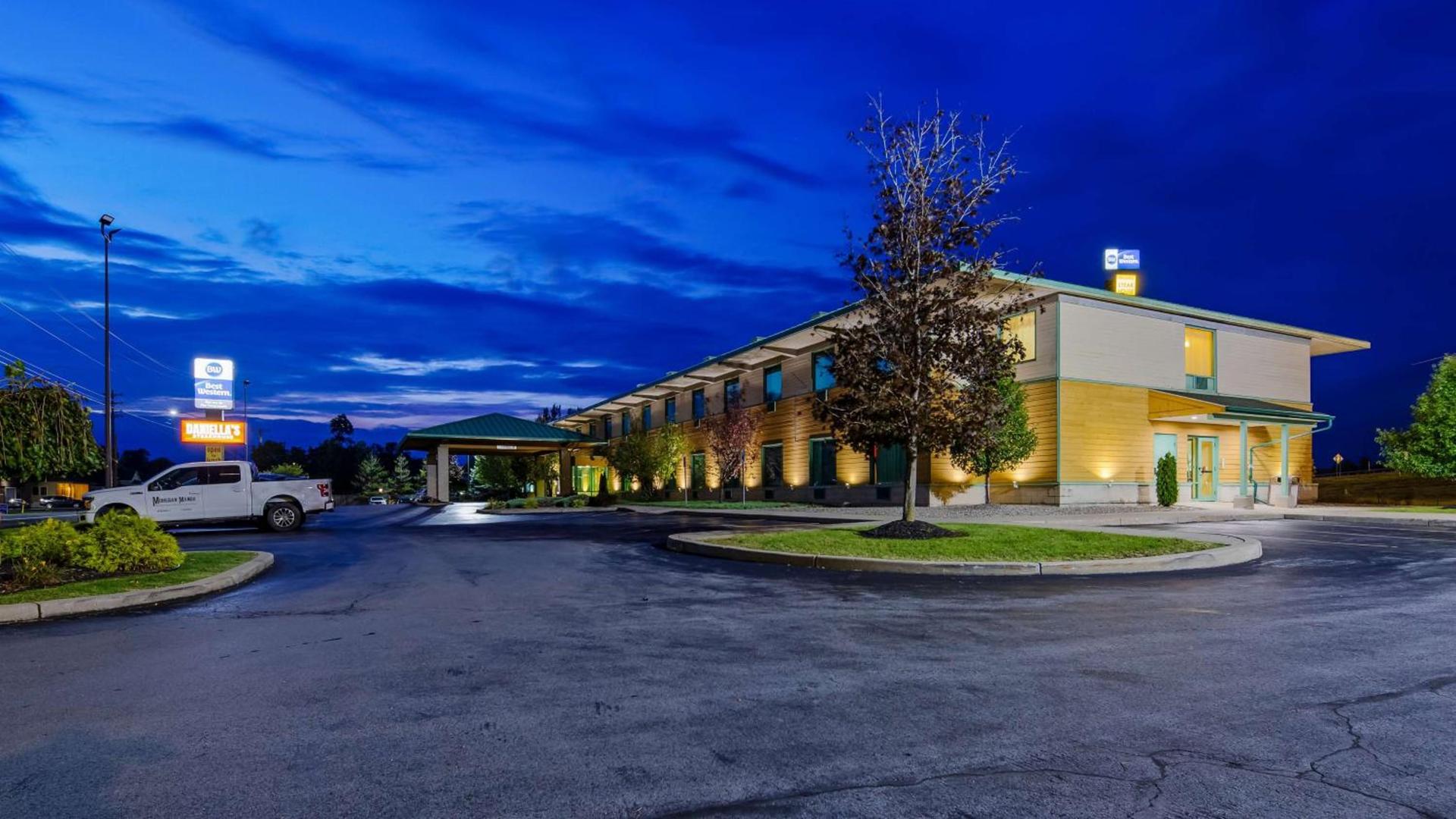 Best Western the Inn at the Fairgrounds photo 8