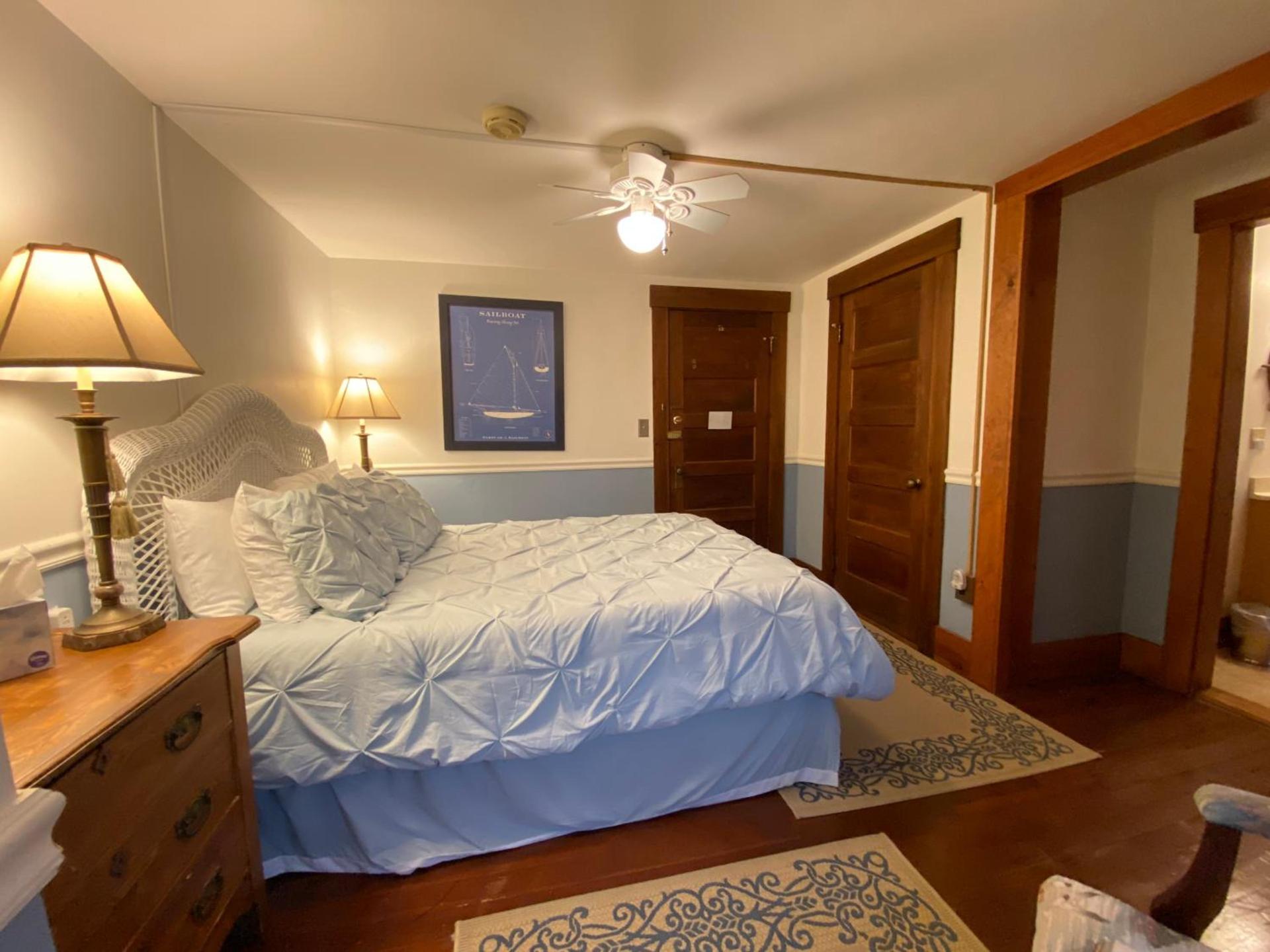 Follansbee Inn photo 68