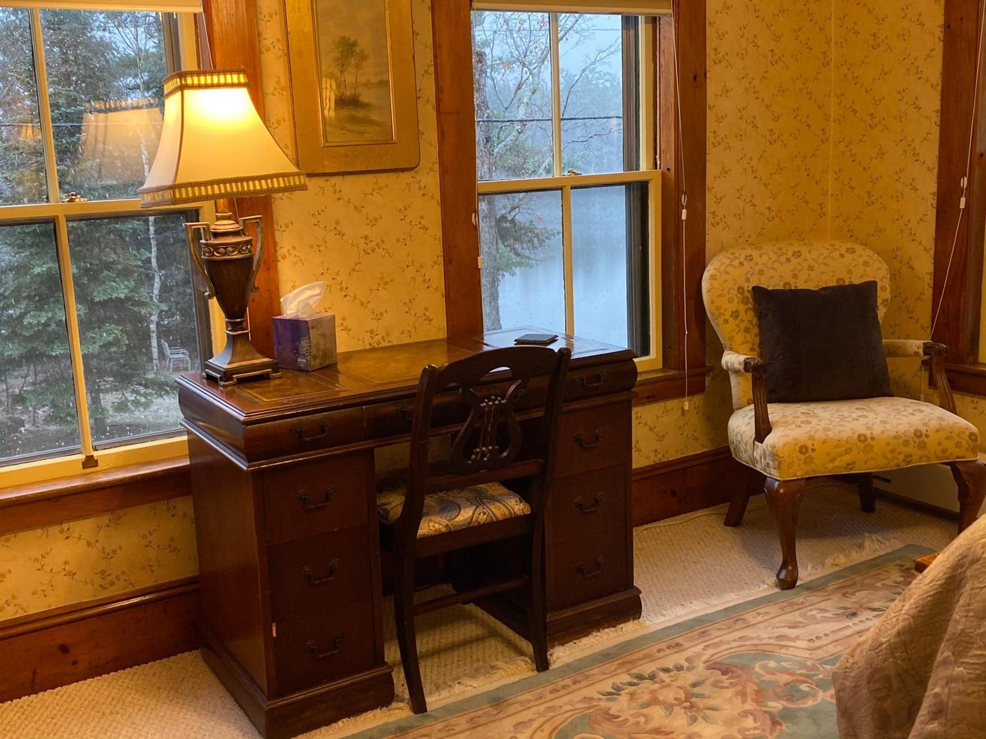 Follansbee Inn photo 59