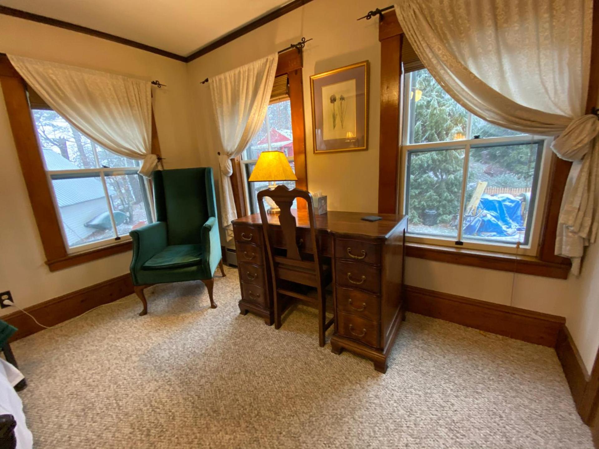 Follansbee Inn photo 54