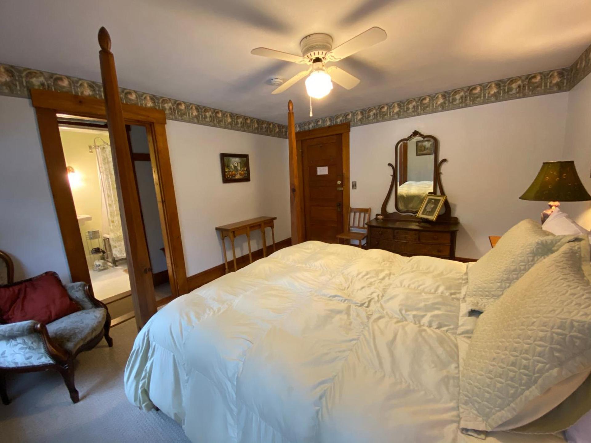 Follansbee Inn photo 43