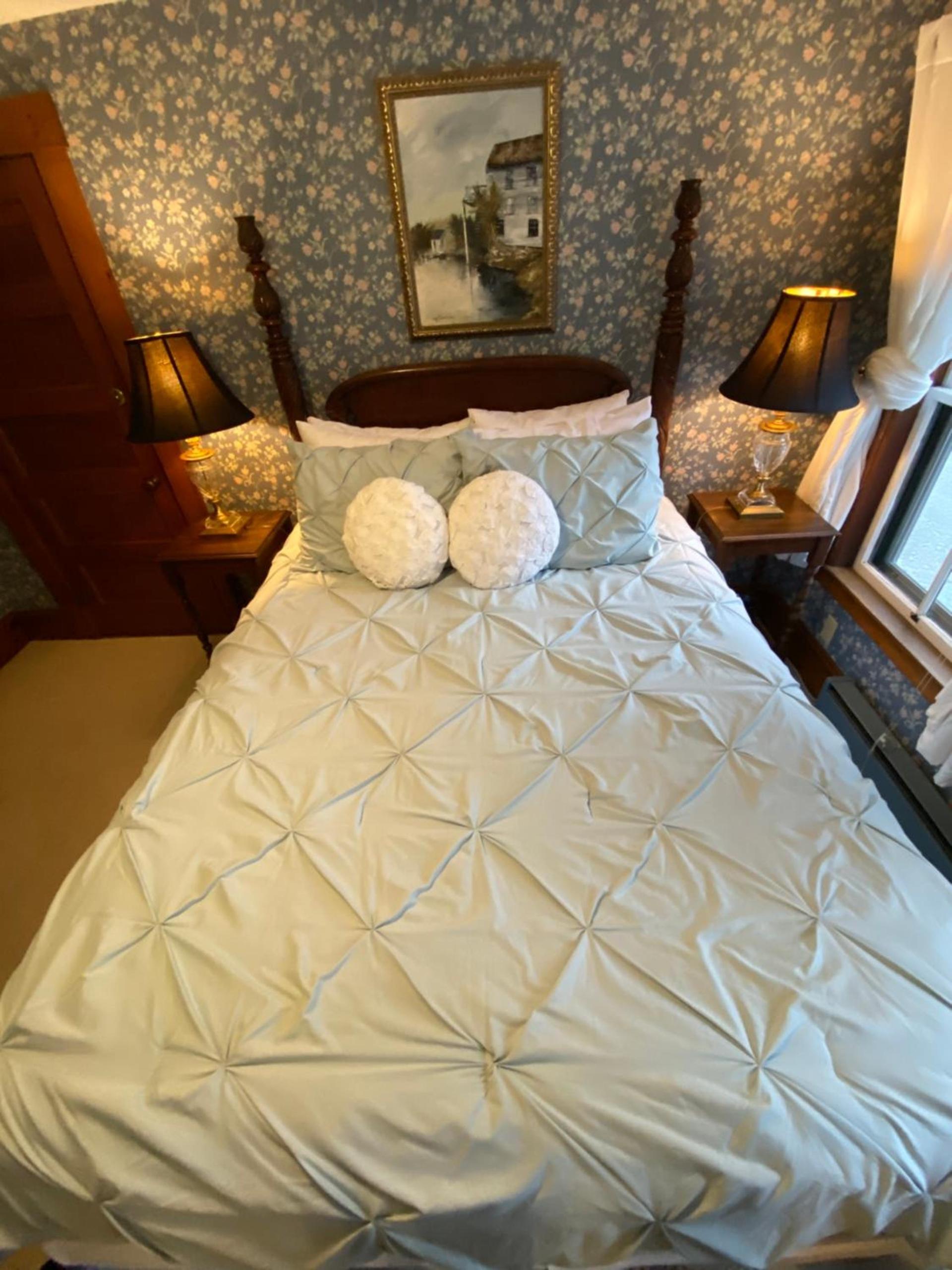 Follansbee Inn photo 36