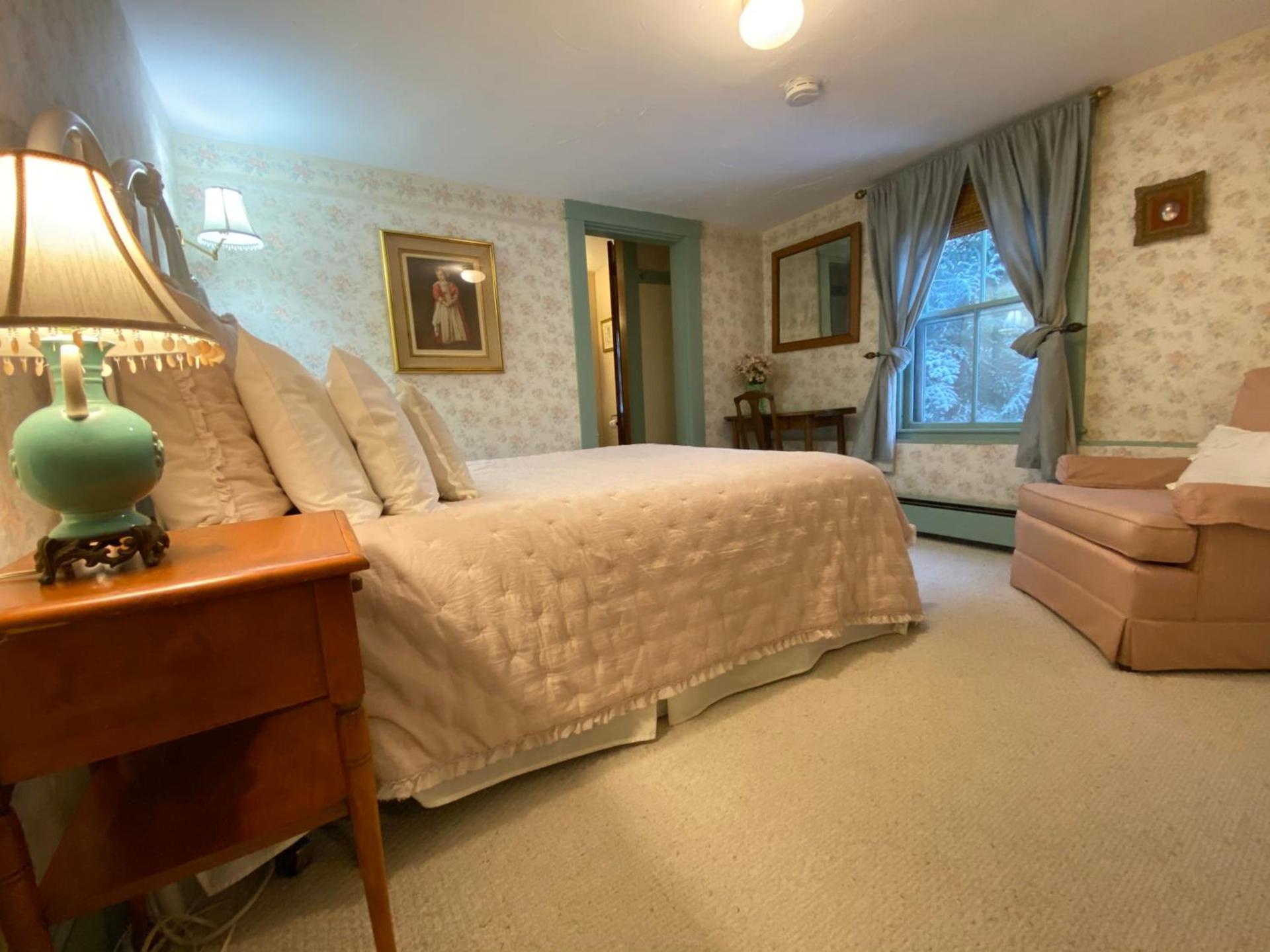 Follansbee Inn photo 33