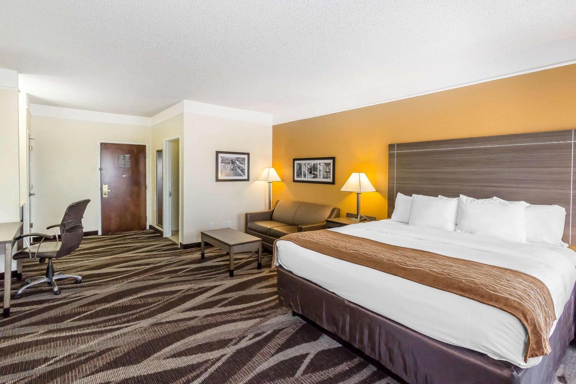 Comfort Inn near Frost Bank Center photo 14