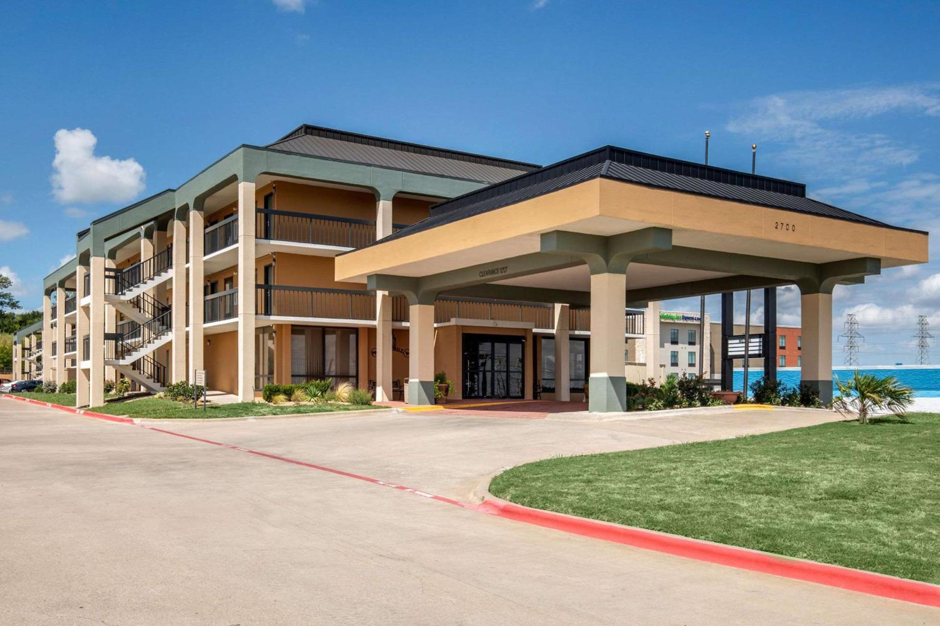 Quality Inn West Fort Worth photo 1