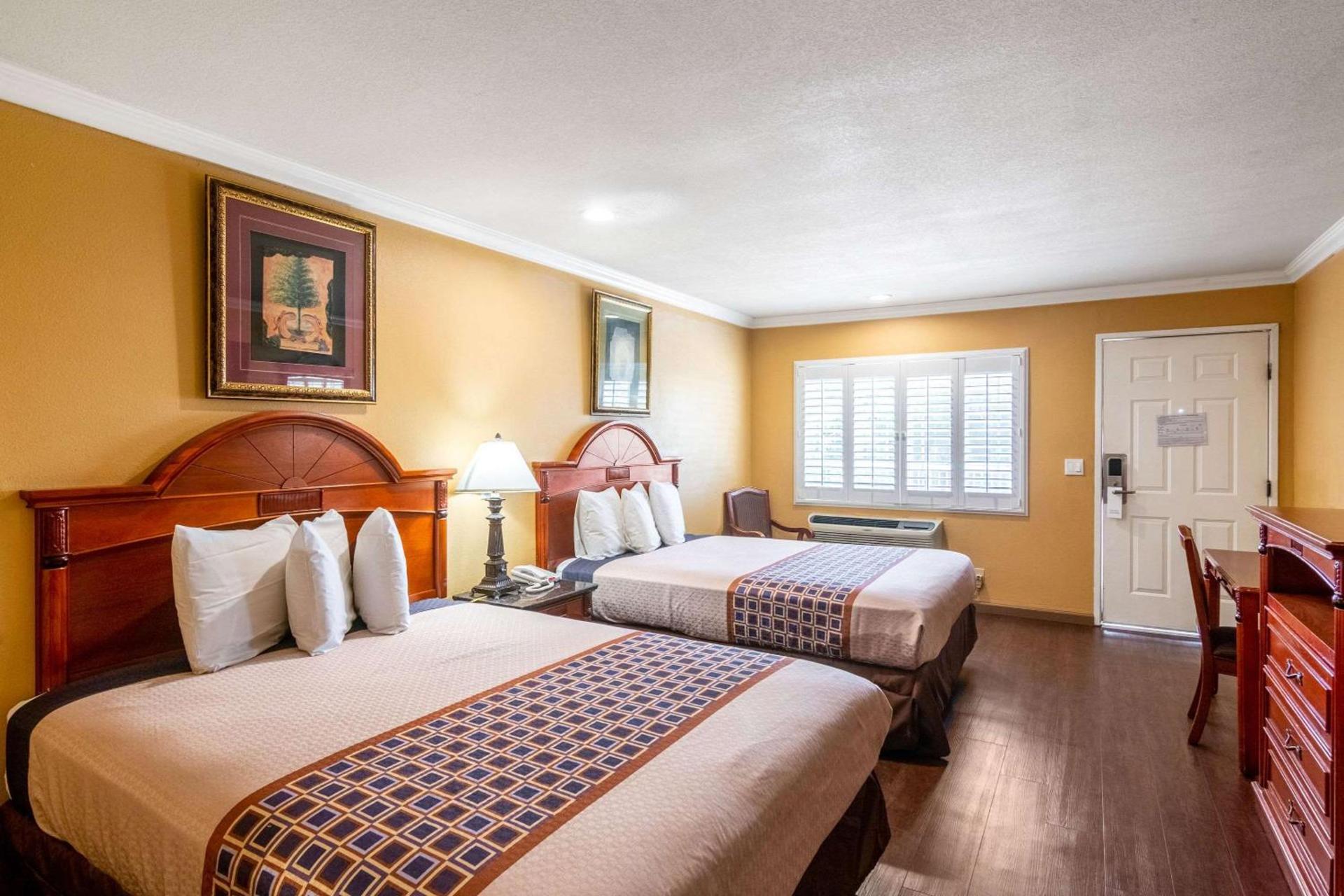 Rodeway Inn Artesia Cerritos photo 26