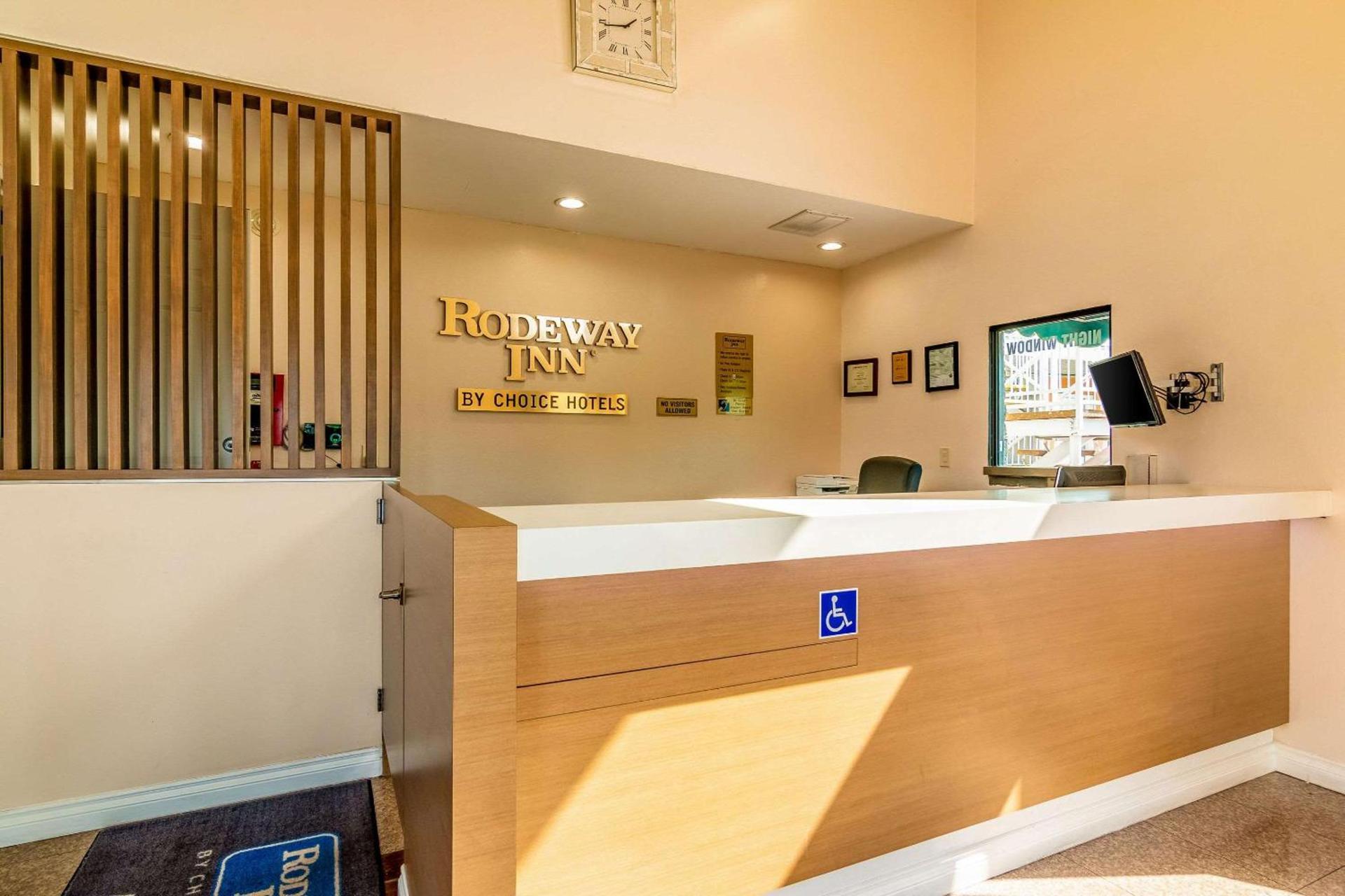 Rodeway Inn Artesia Cerritos photo 3