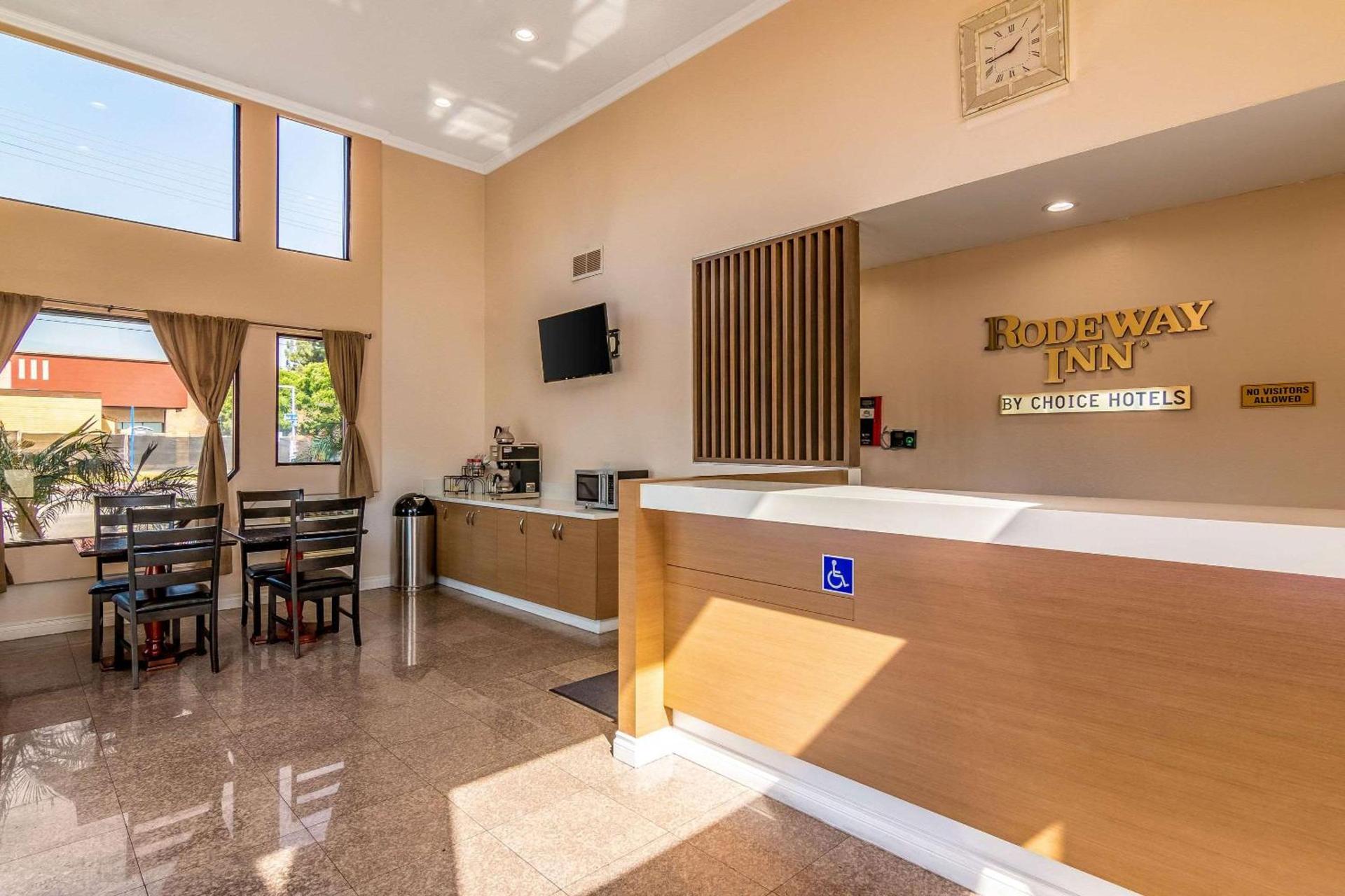 Rodeway Inn Artesia Cerritos photo 2