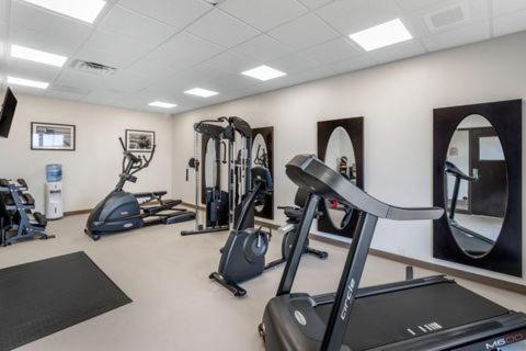 MainStay Suites Denver International Airport photo 40